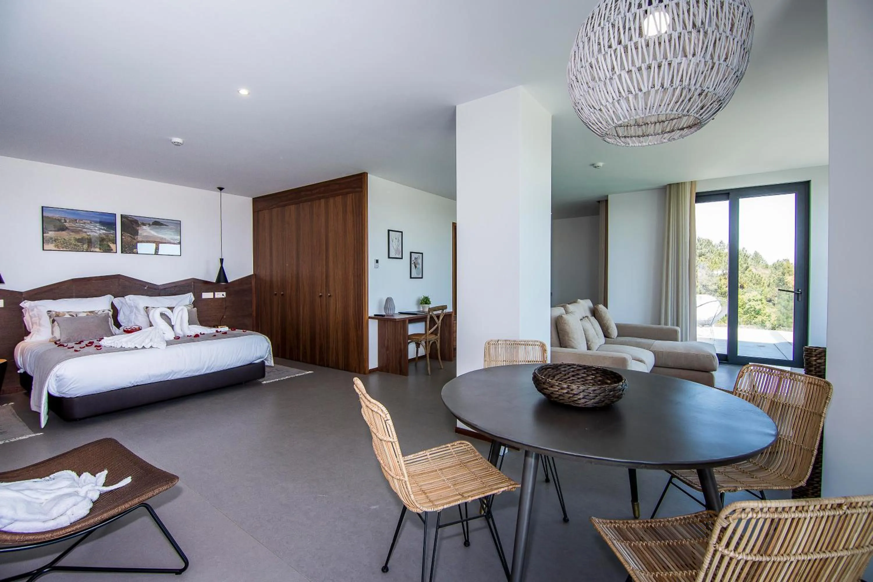 Bedroom, Bed in Enigma - Nature & Water Hotel