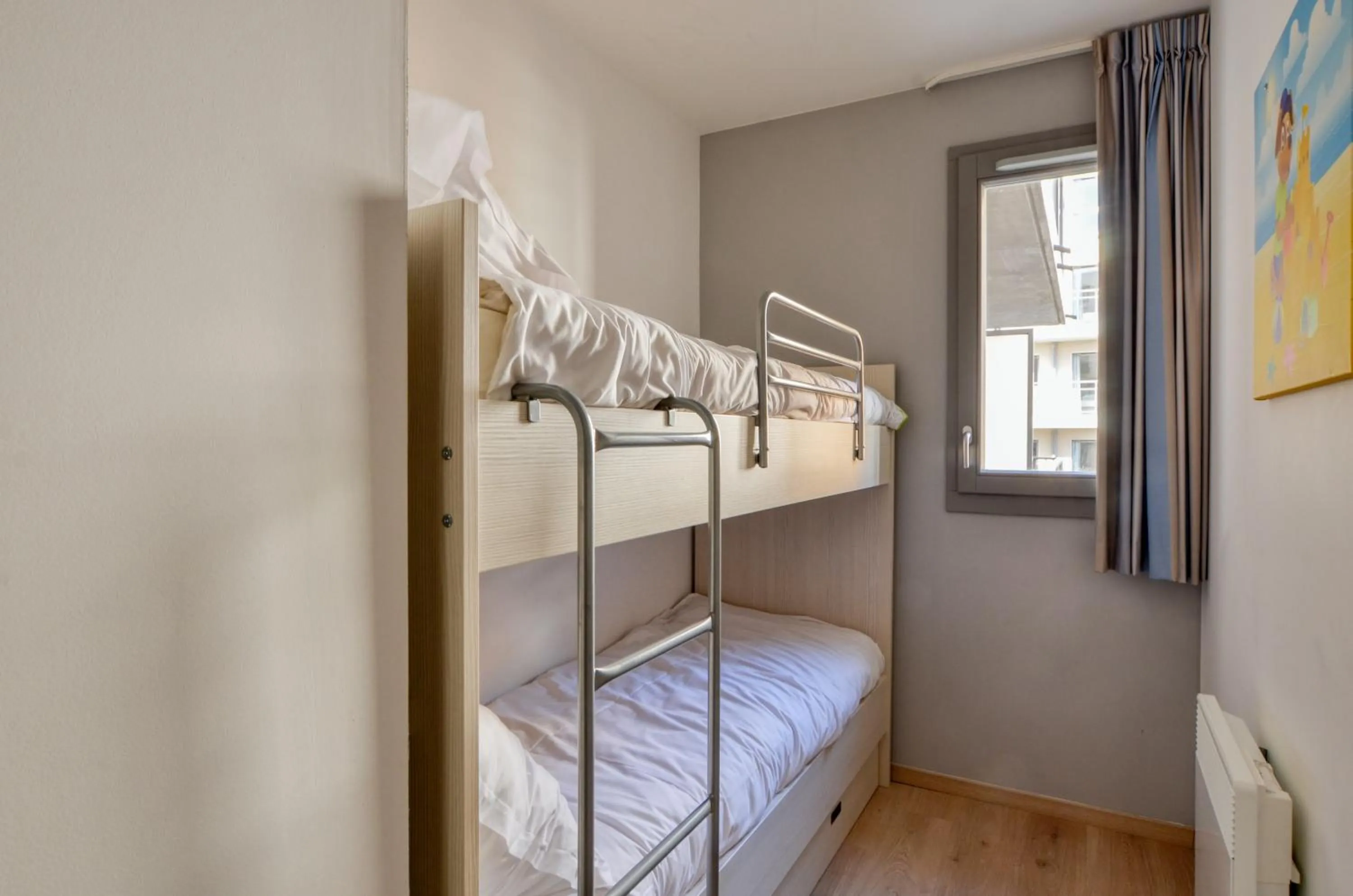 bunk bed, Bed in Evancy Etoile Des Dunes