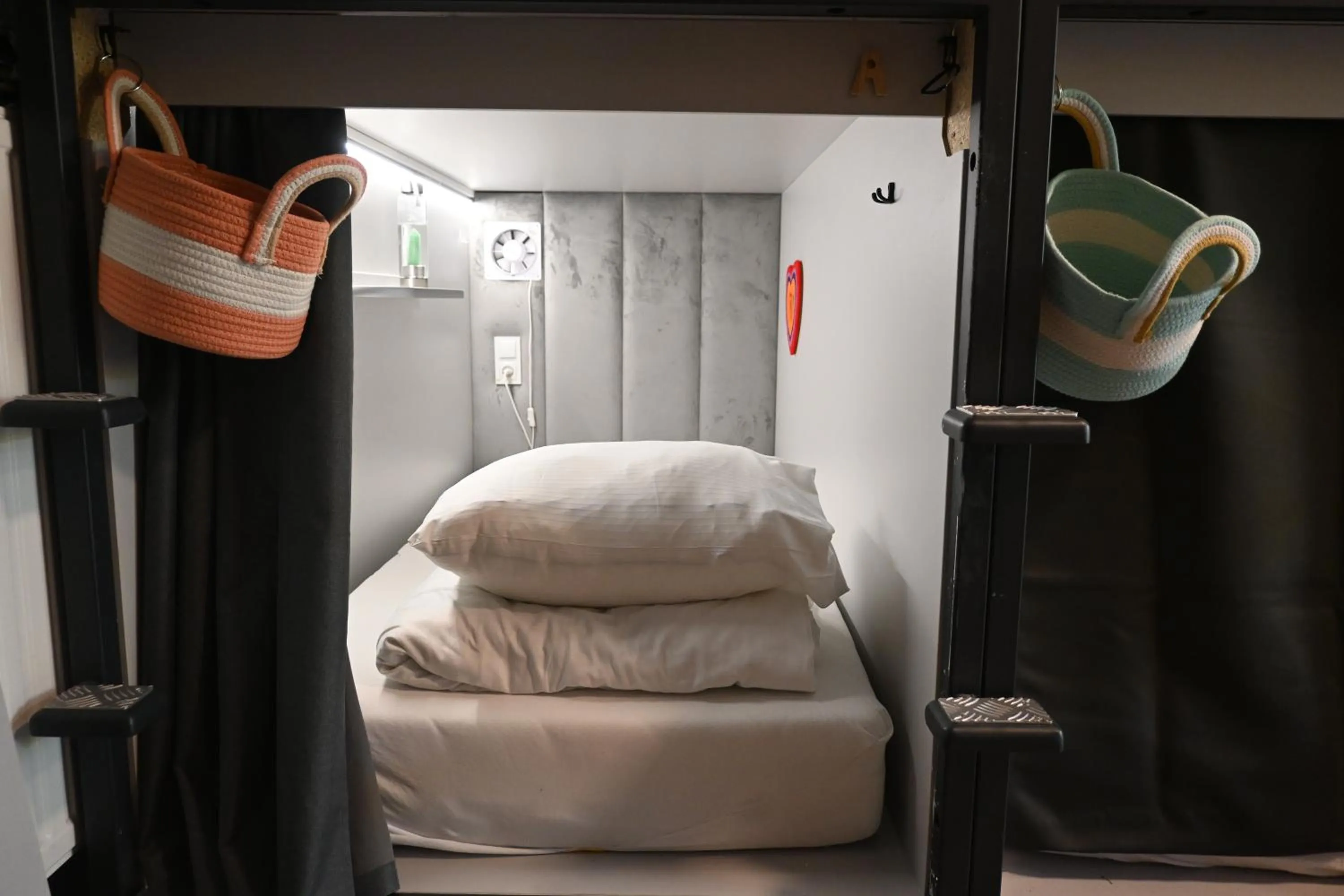 Bed in Dutchies Hostel