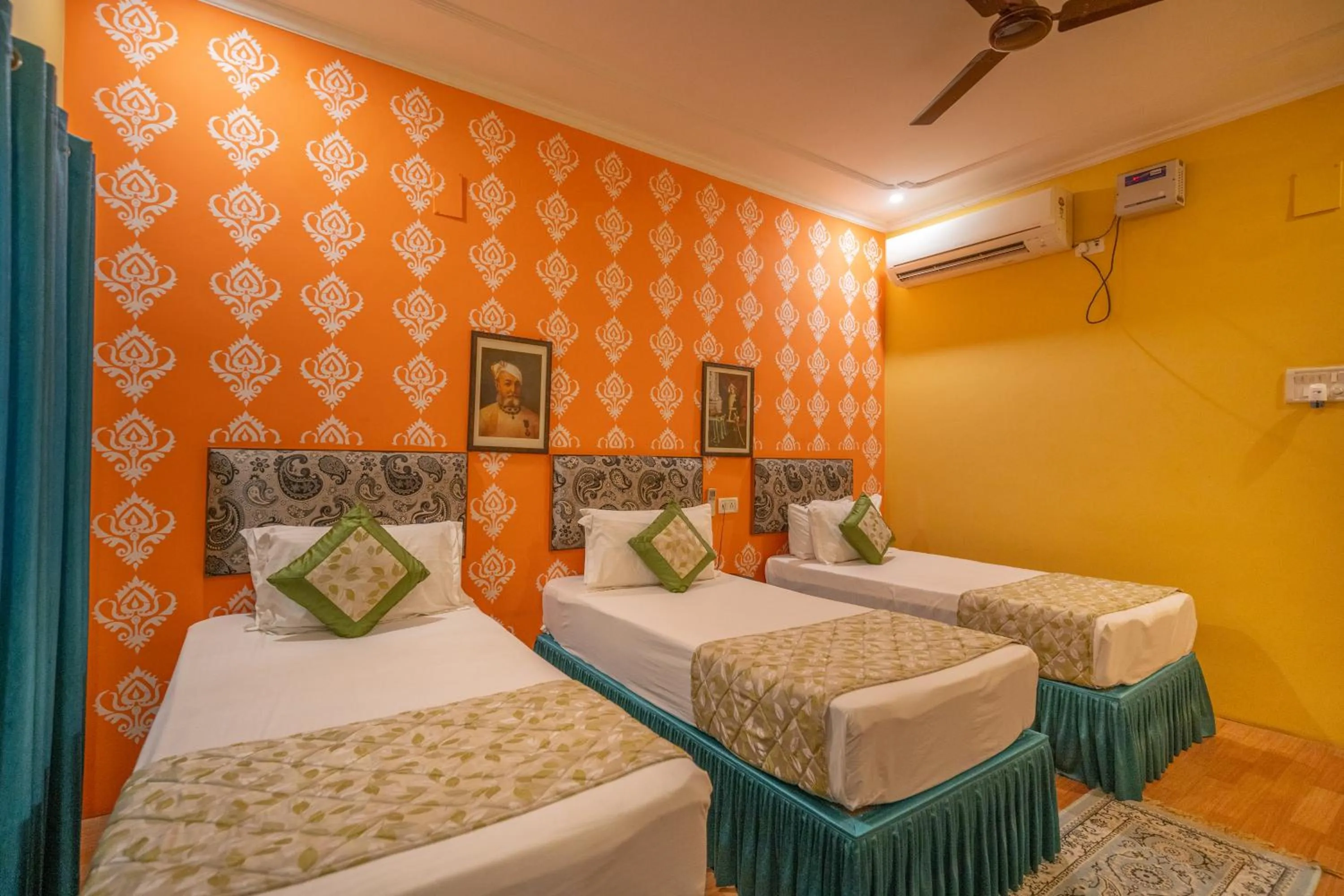 Photo of the whole room, Bed in Tara Guest House