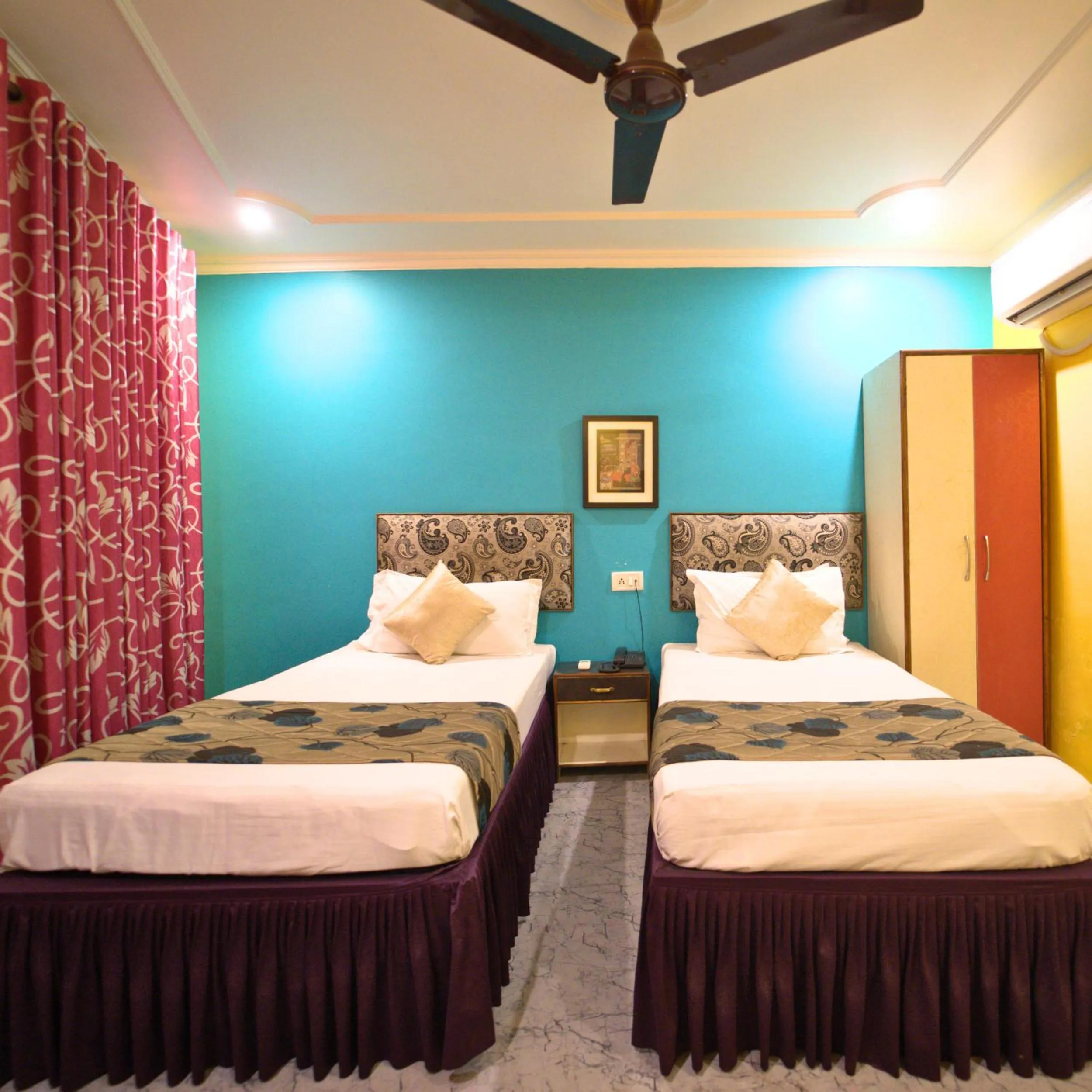 Bedroom, Bed in Tara Guest House