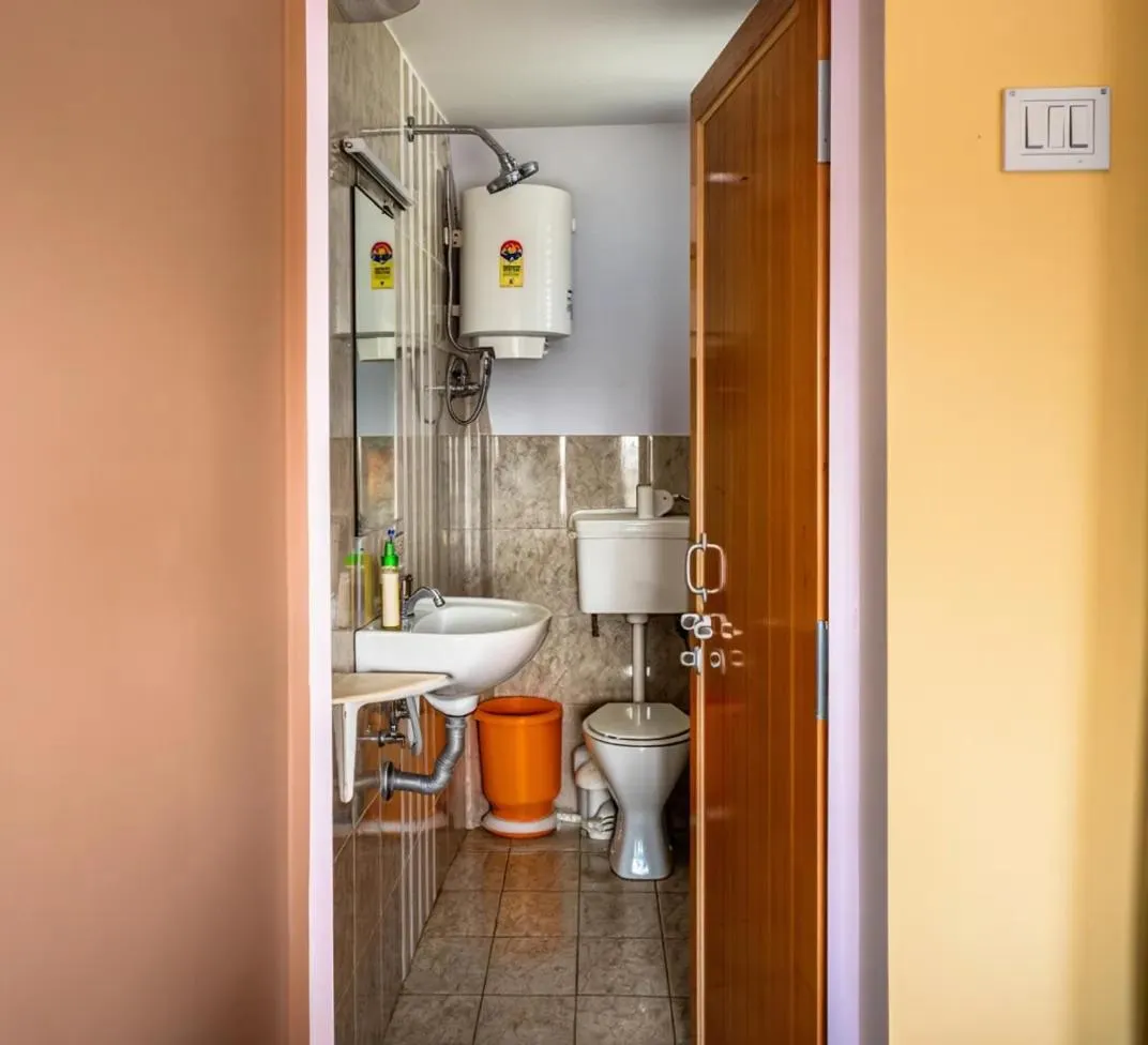 Bathroom in Tara Guest House