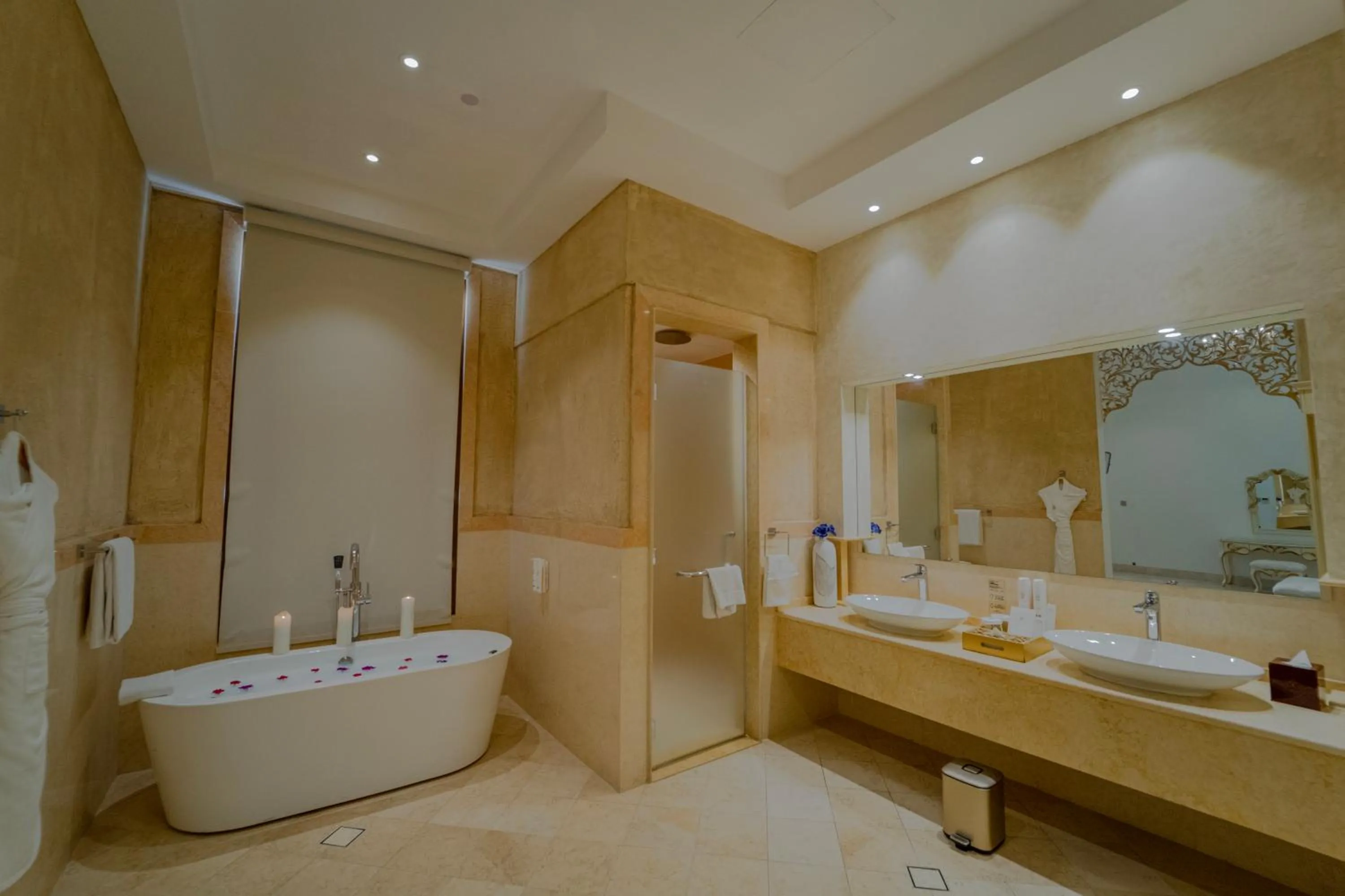 Western Hotel - Madinat Zayed