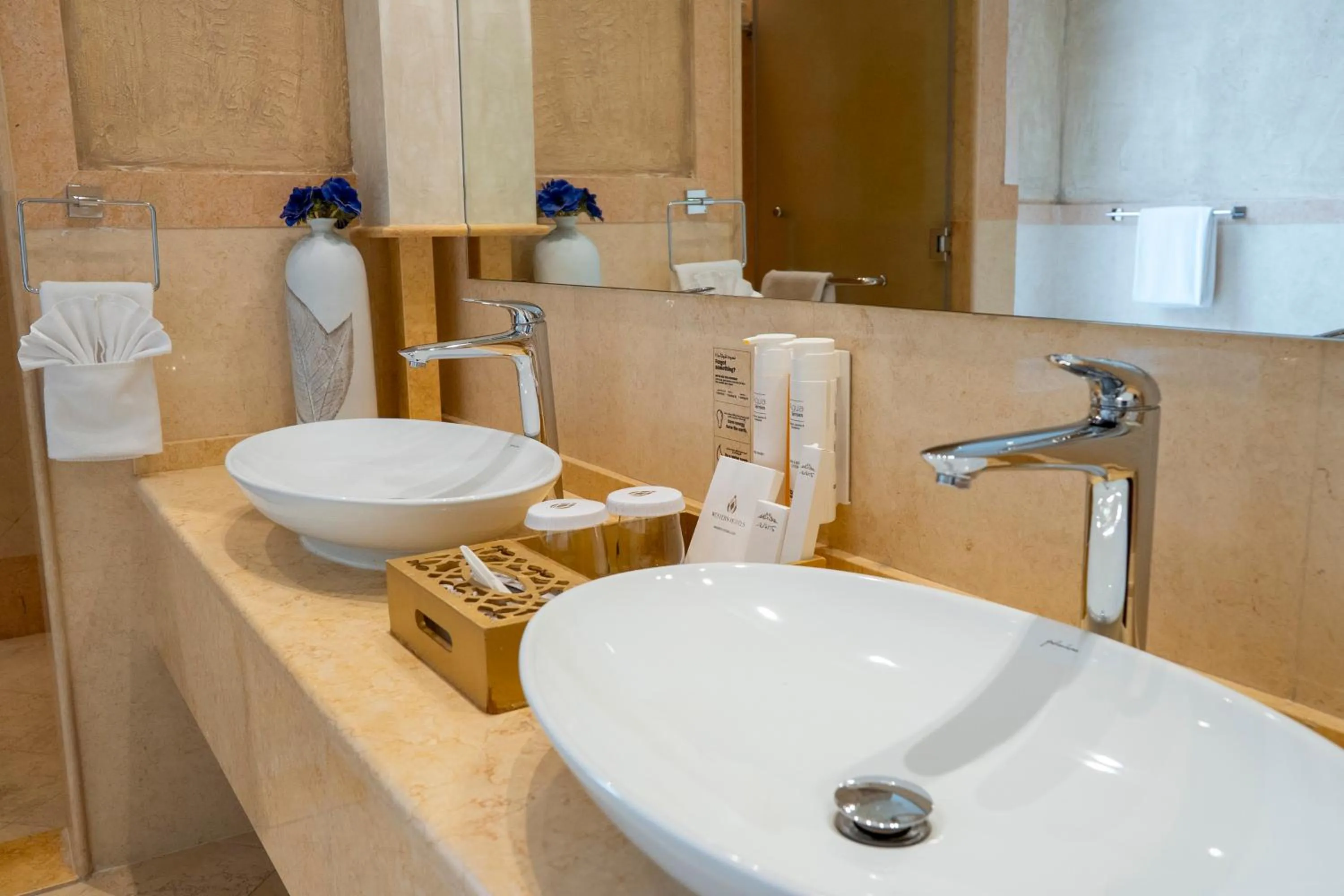 Western Hotel - Madinat Zayed