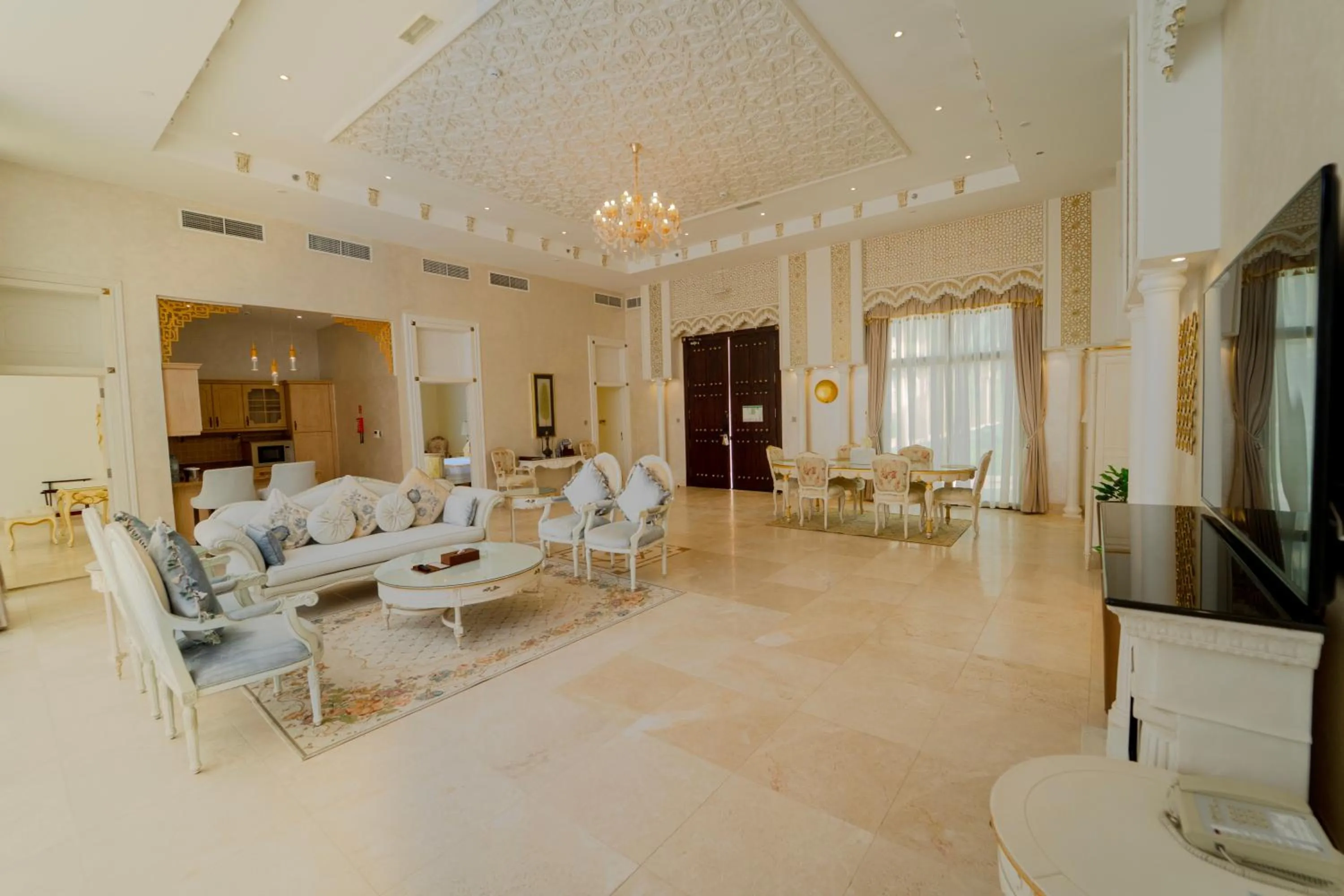 Western Hotel - Madinat Zayed