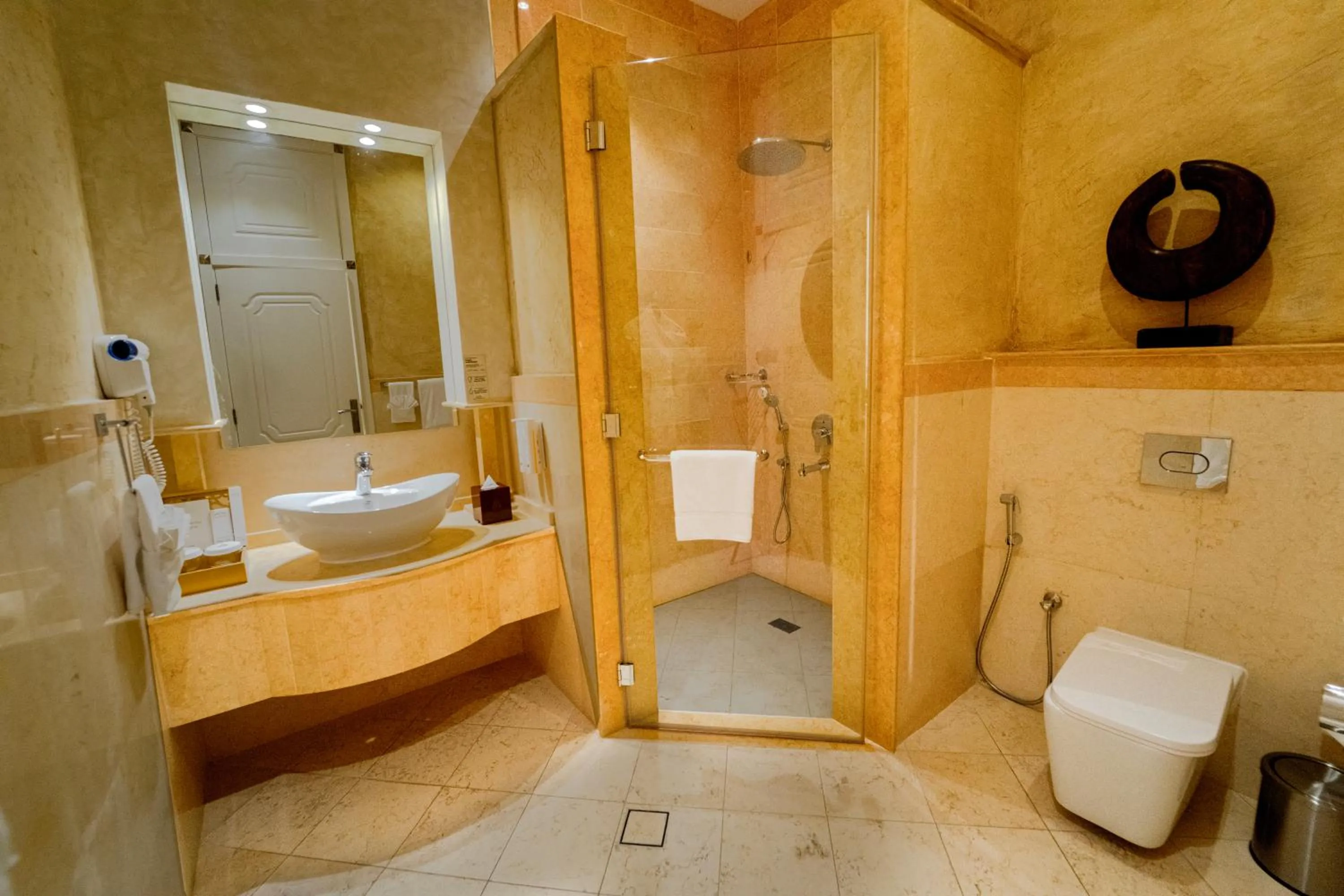 Western Hotel - Madinat Zayed