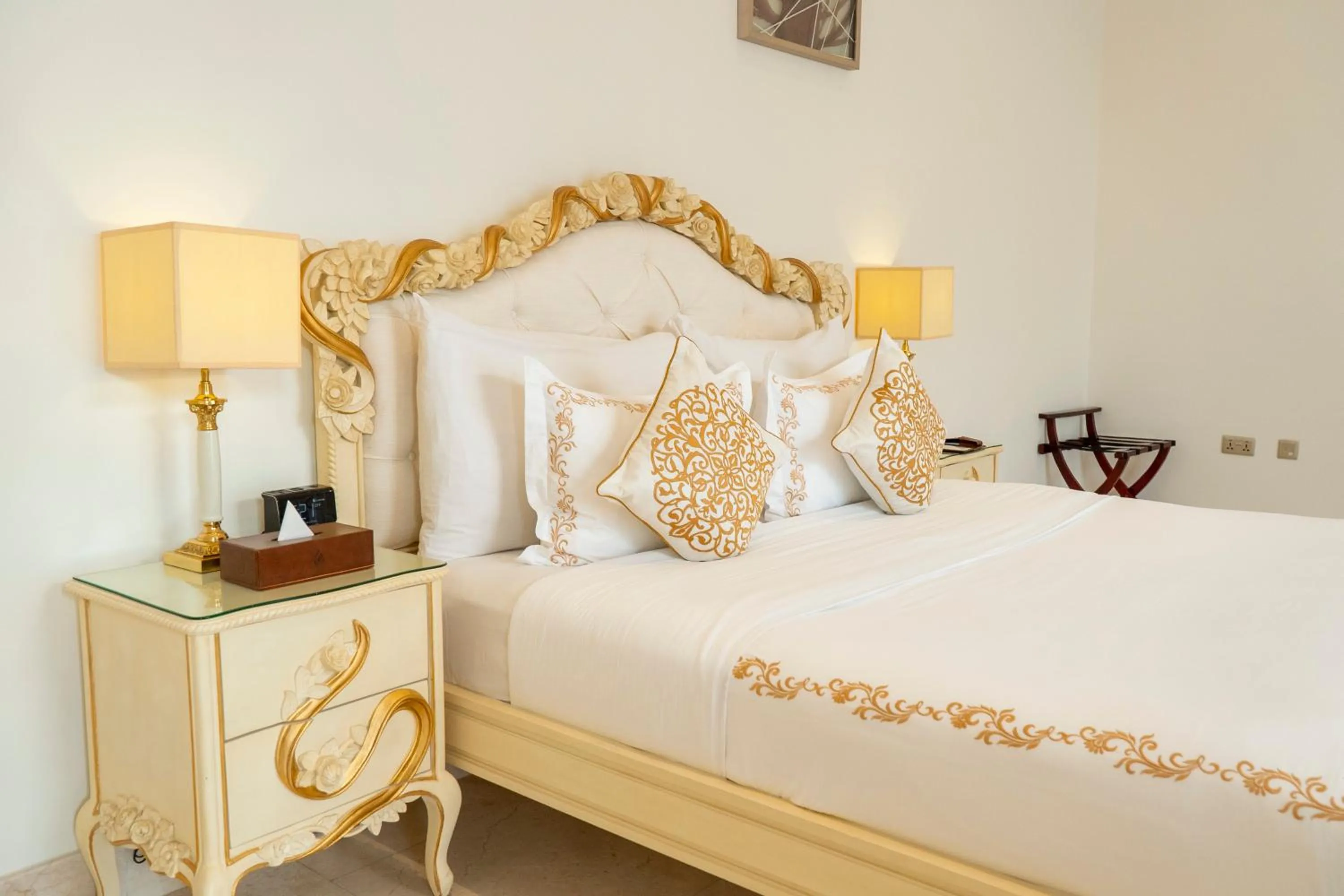 Bed in Western Hotel - Madinat Zayed
