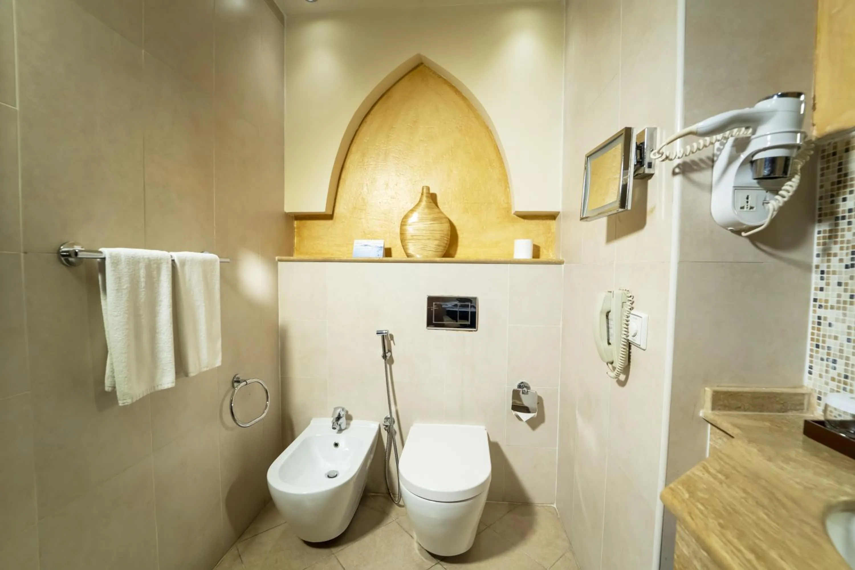 Western Hotel - Madinat Zayed