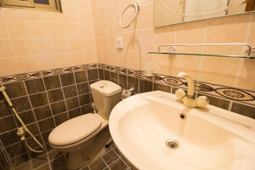 Bathroom in Royal Inn Hotel