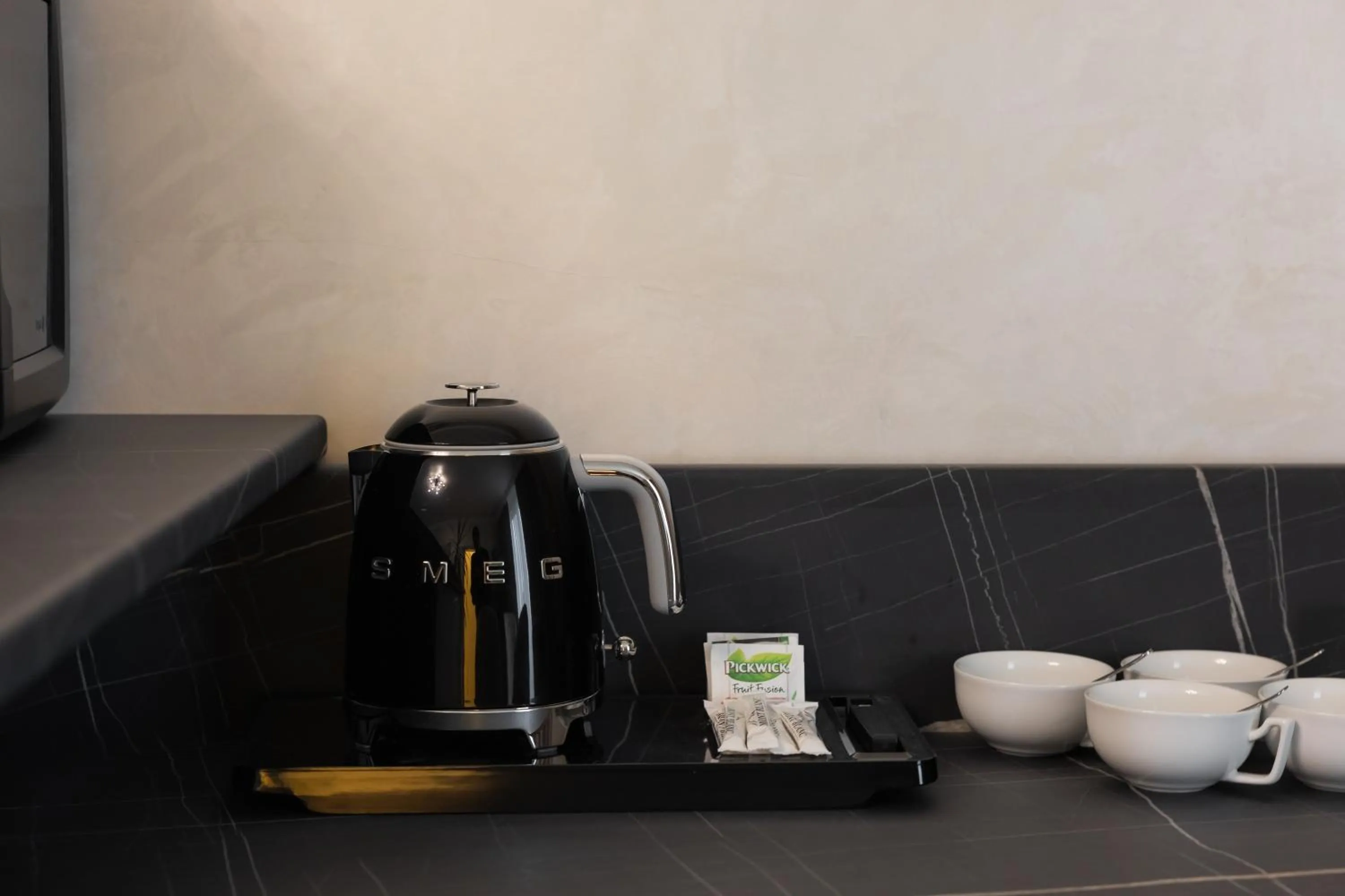Coffee/tea facilities in Hotel France