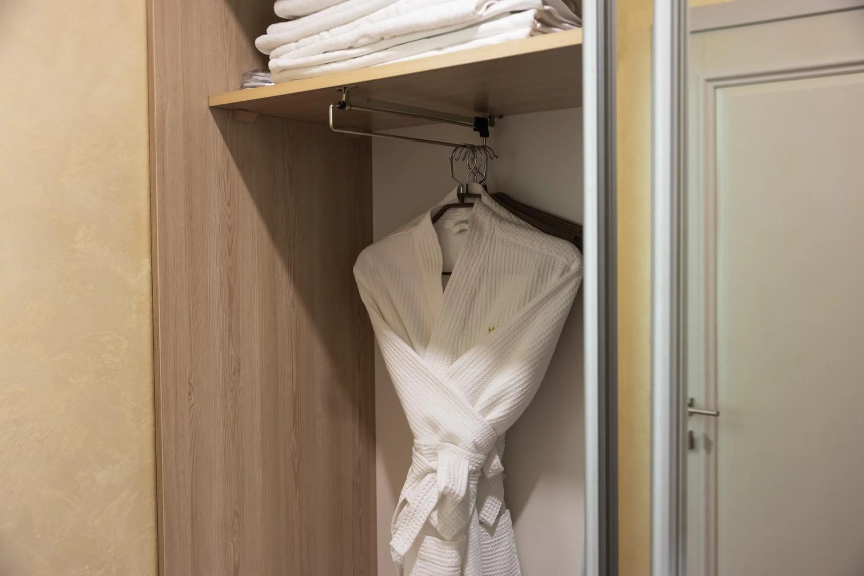 towels in Hotel France