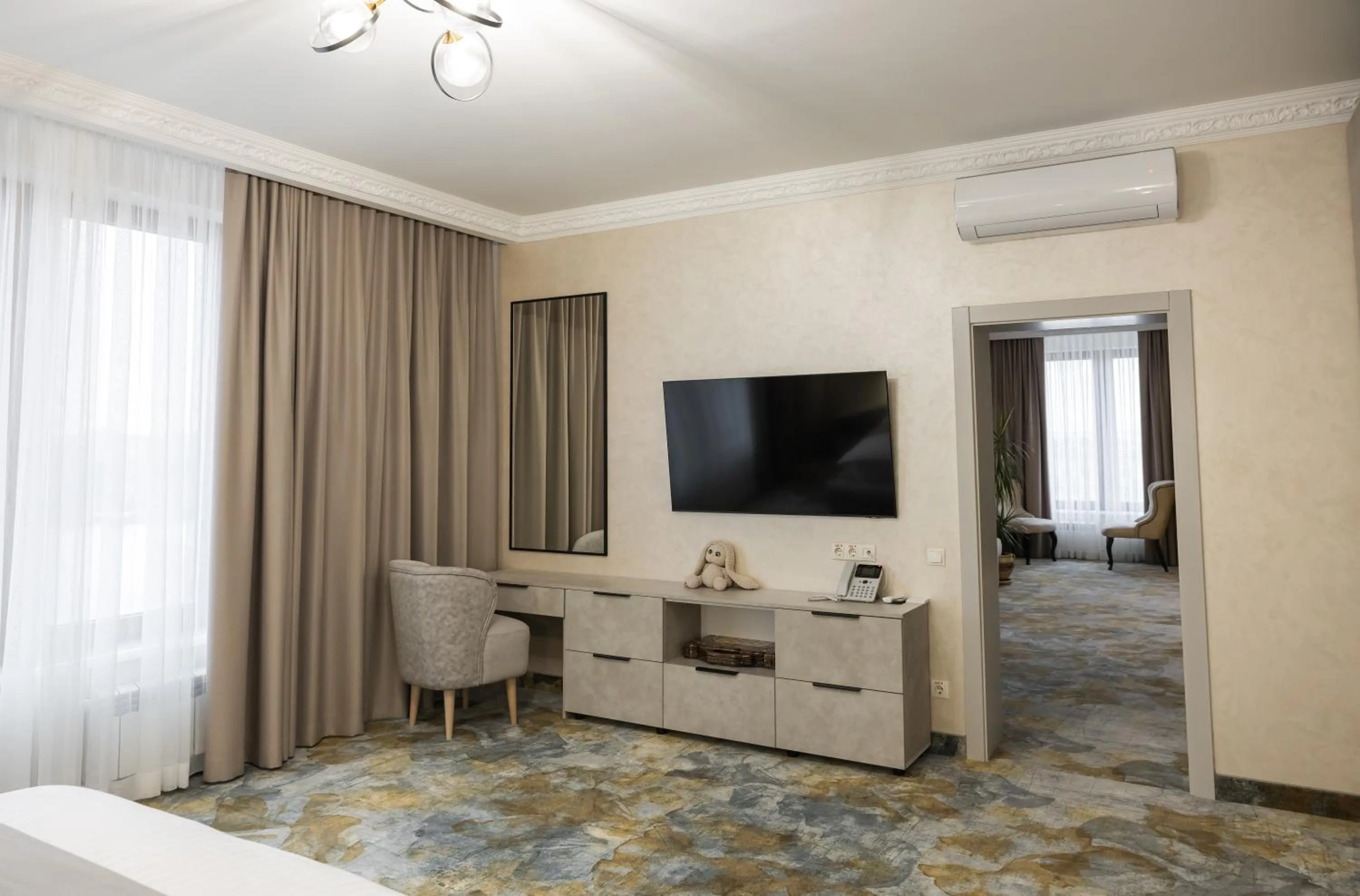 TV and multimedia in Hotel France