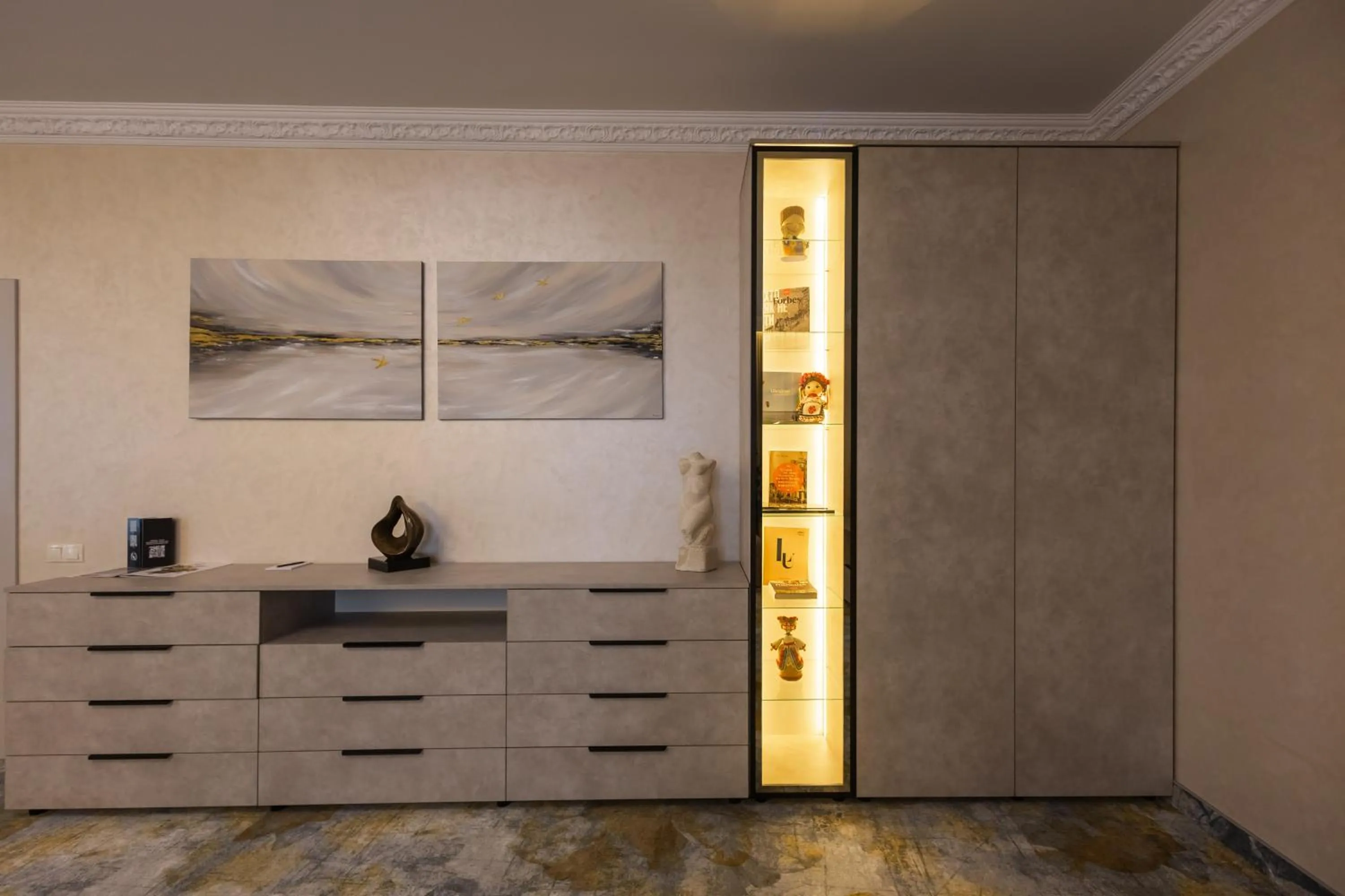 wardrobe in Hotel France