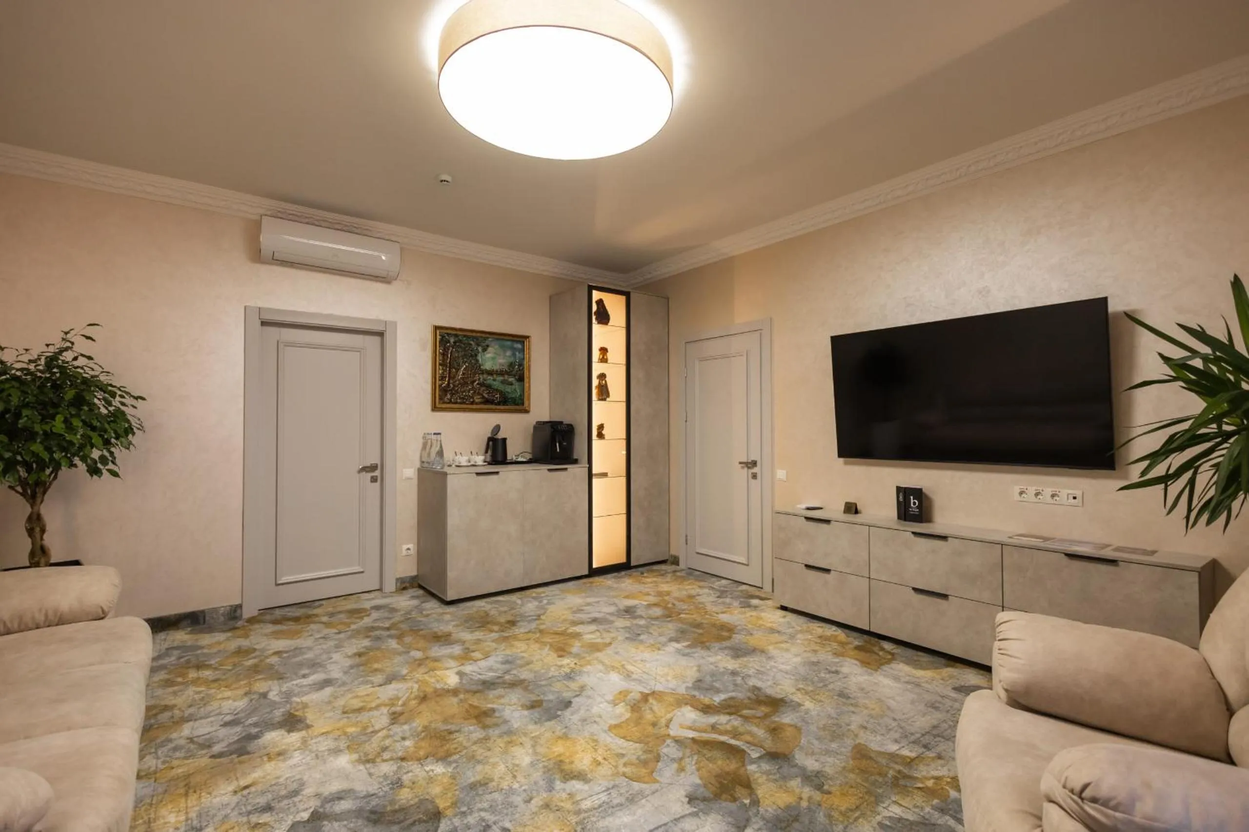 Living room in Hotel France