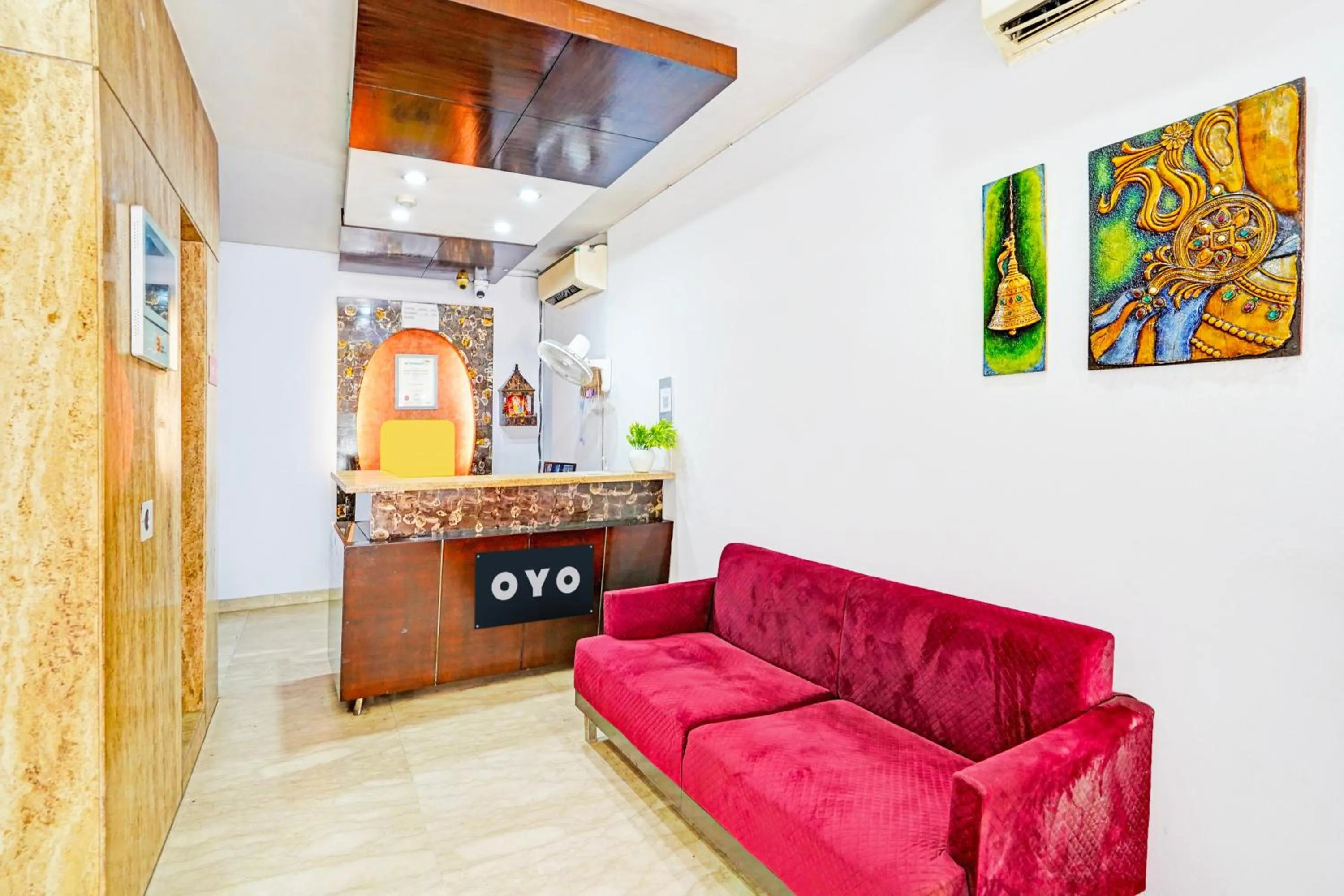 Lobby or reception in Townhouse Le Grand