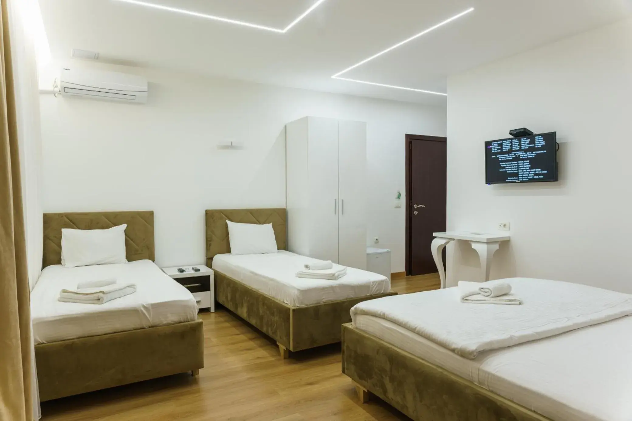 Quadruple Room in Hotel Camp Karagaq Quadruple Room in Hotel Camp Karagaq