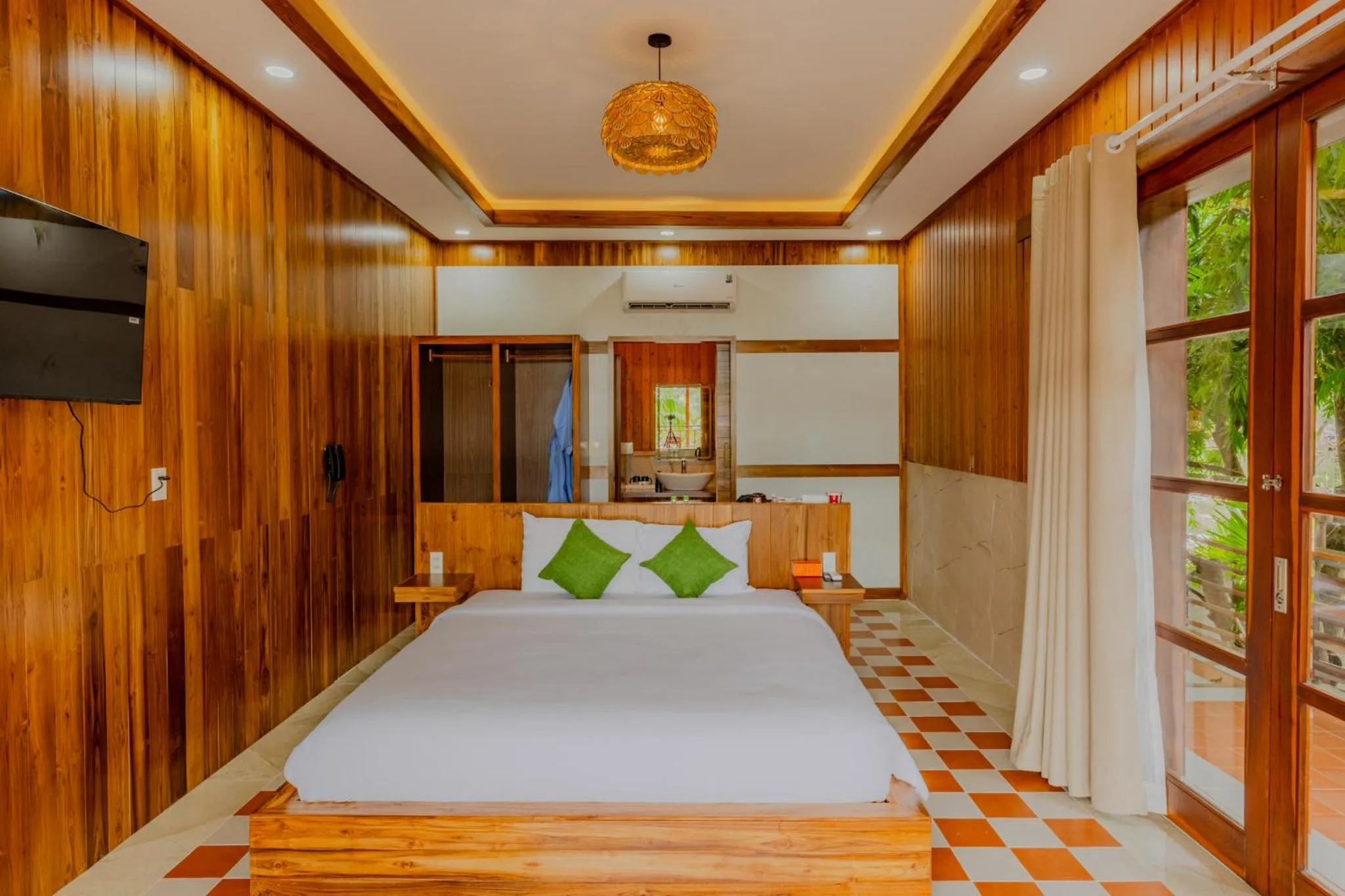 Bedroom, Bed in Rocks Beach Boutique