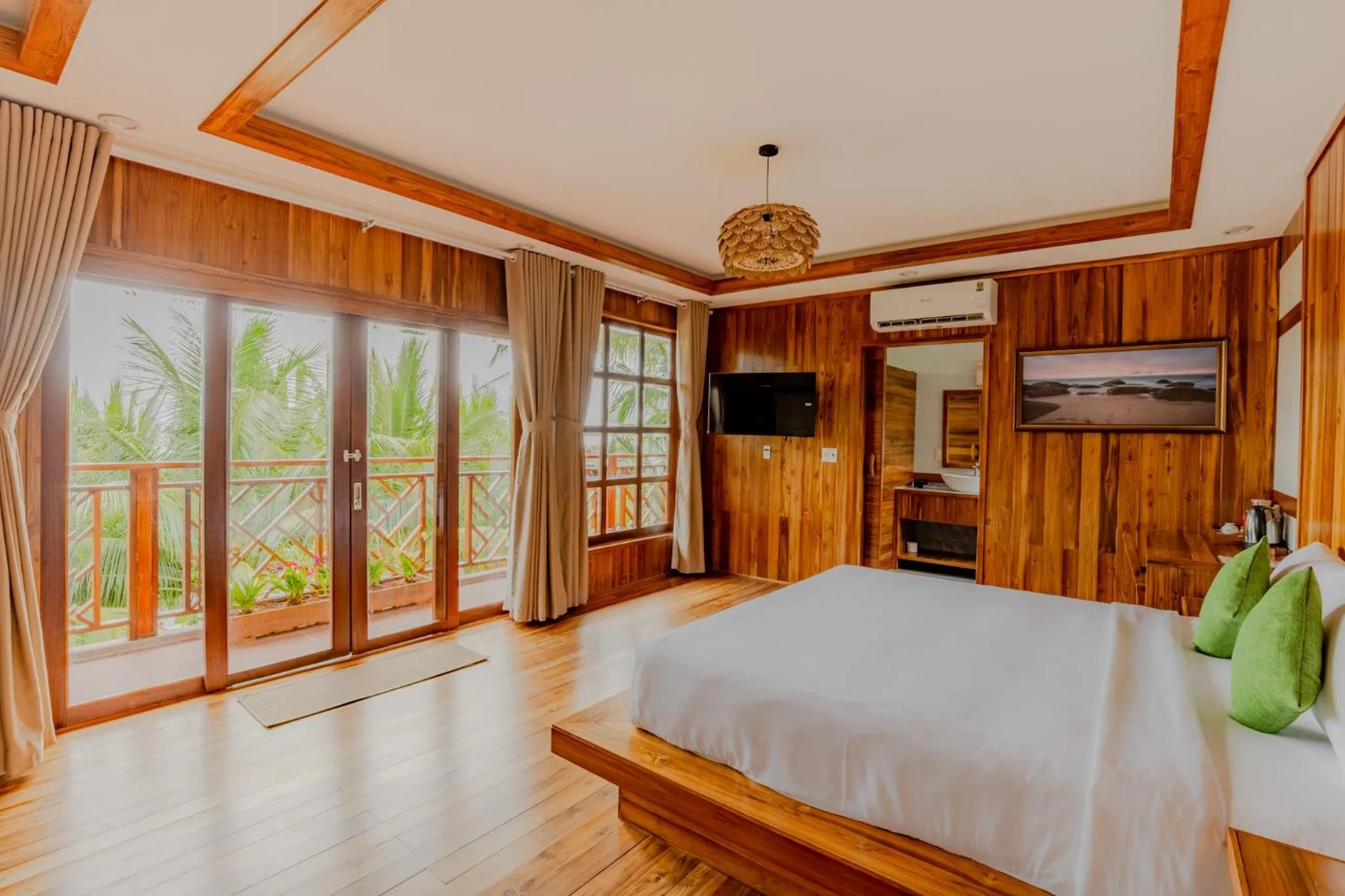 Photo of the whole room, Bed in Rocks Beach Boutique