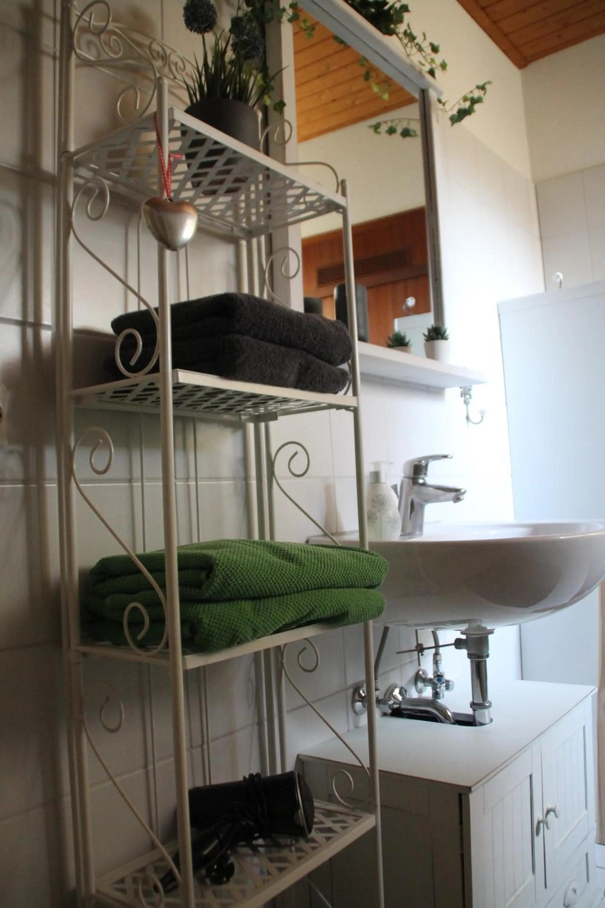 Bathroom in Ferienwohnung mit HERZ in Laufenburg
