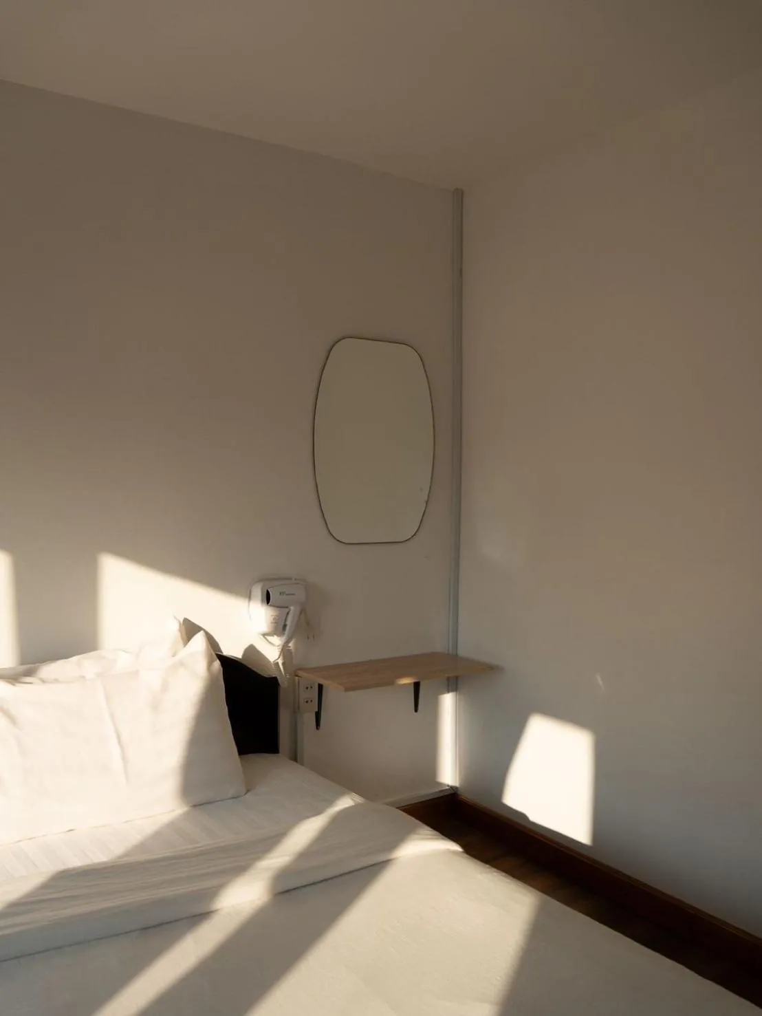 Bed in Riverside Houayxay Hotel