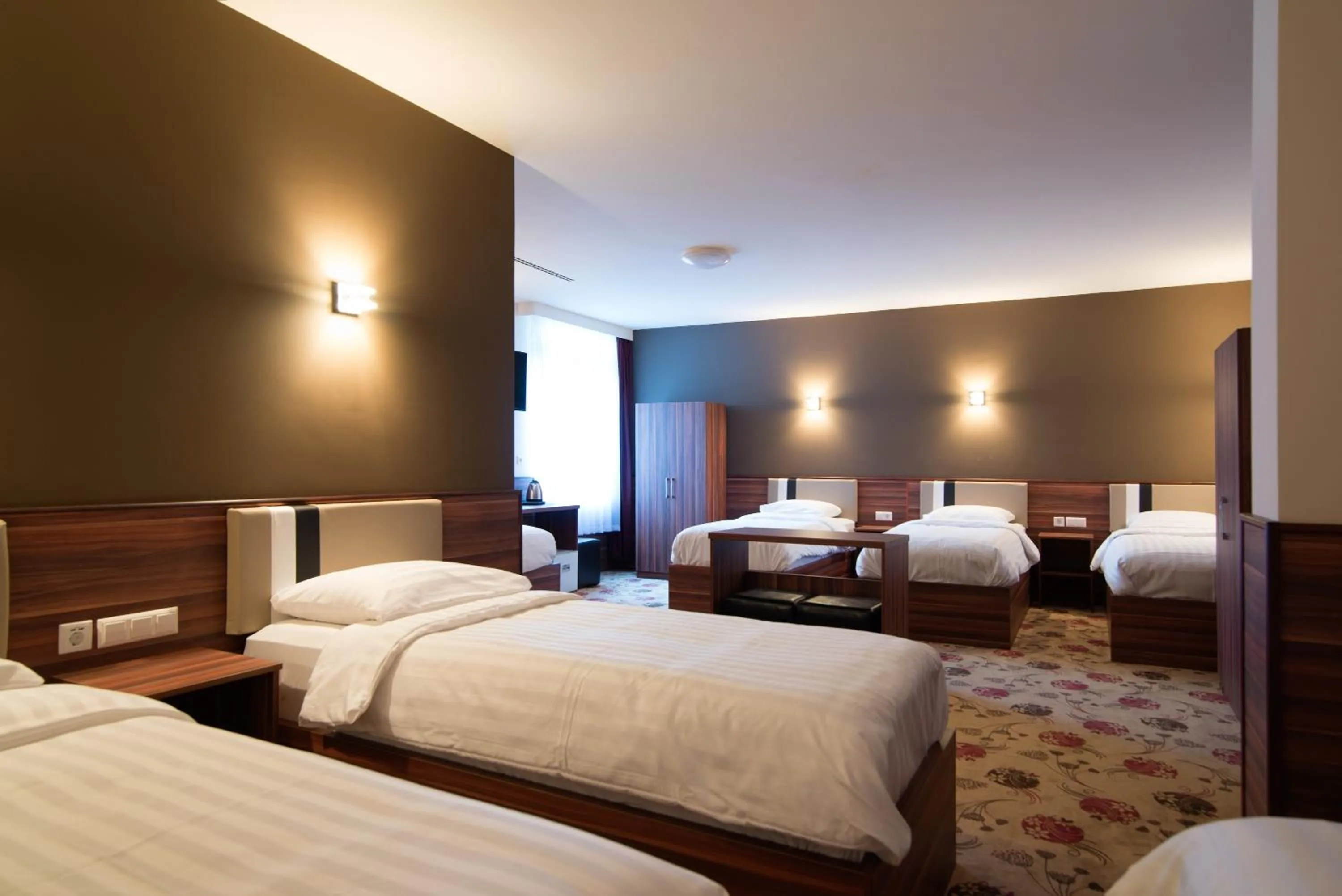 Bedroom in Hotel King's Court