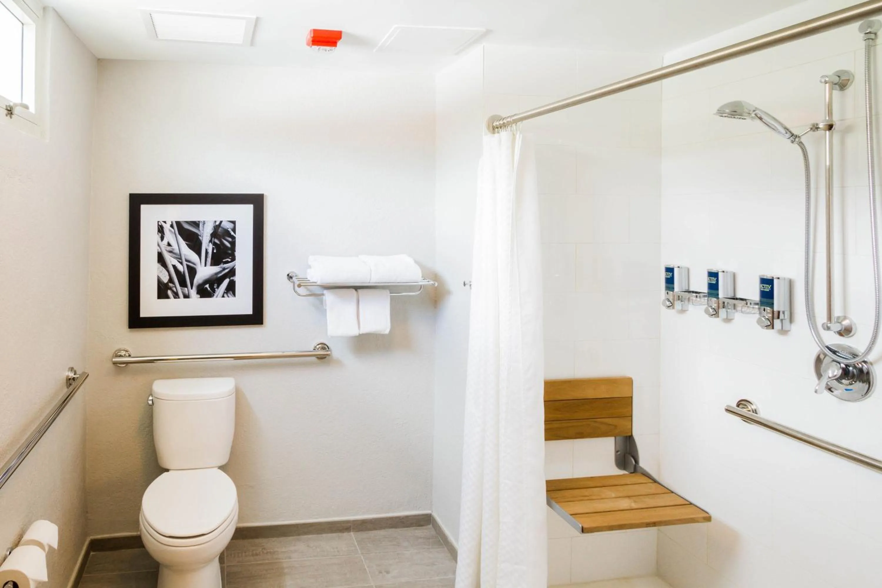 Bathroom in Four Points by Sheraton Caguas Real