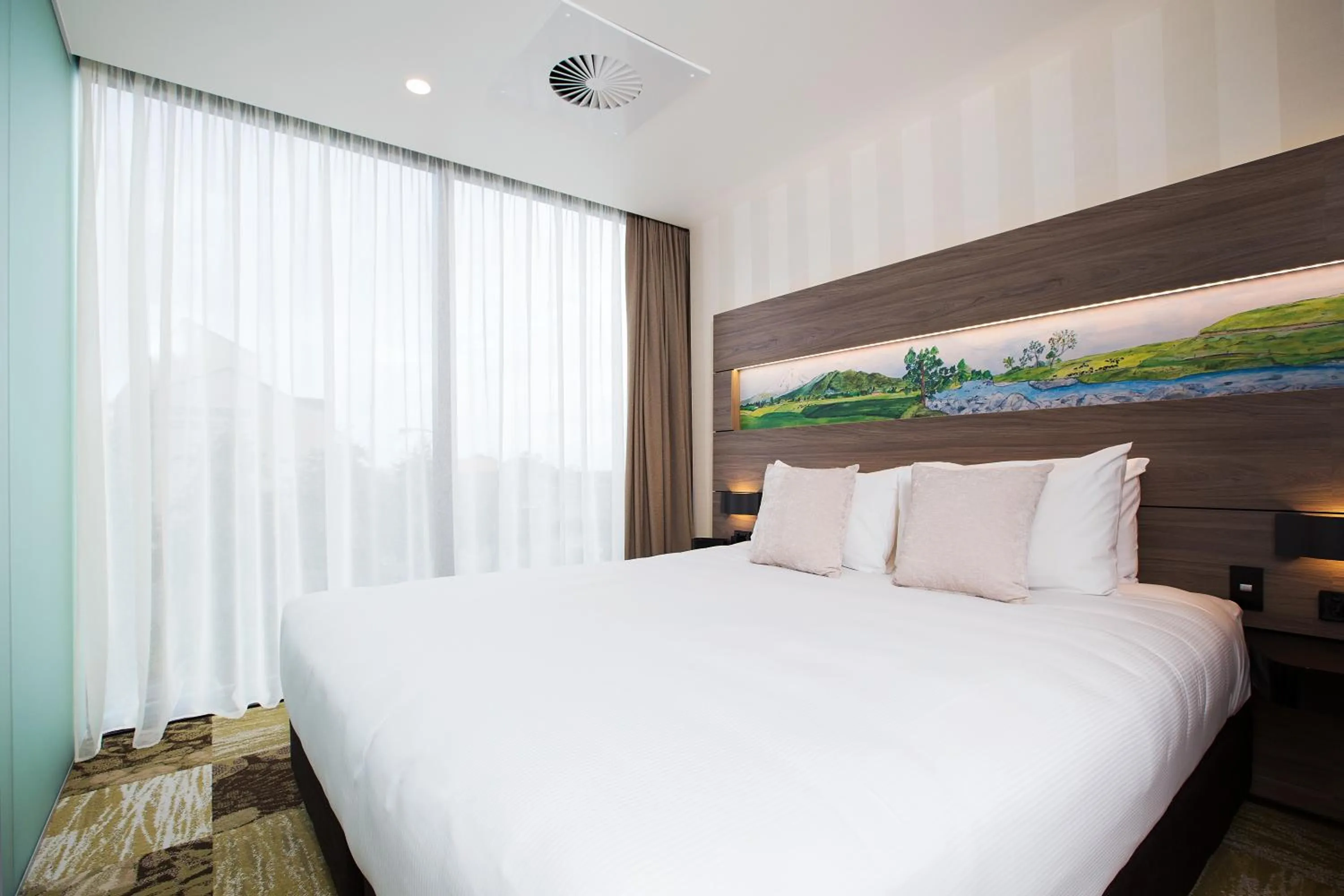 Bedroom, Bed in Novotel New Plymouth Taranaki