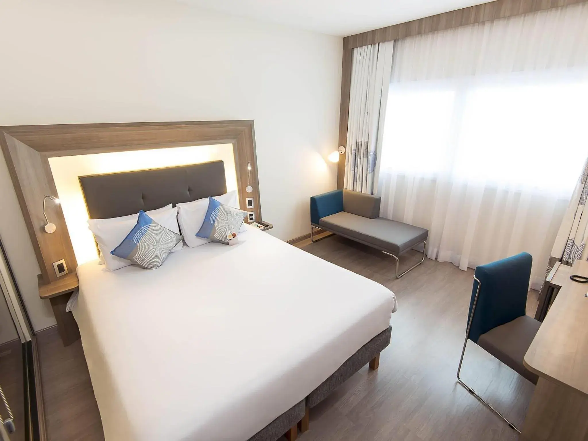 Superior Queen Room with Ocean View - single occupancy in Novotel Santos Gonzaga Superior Queen Room with Ocean View - single occupancy in Novotel Santos Gonzaga