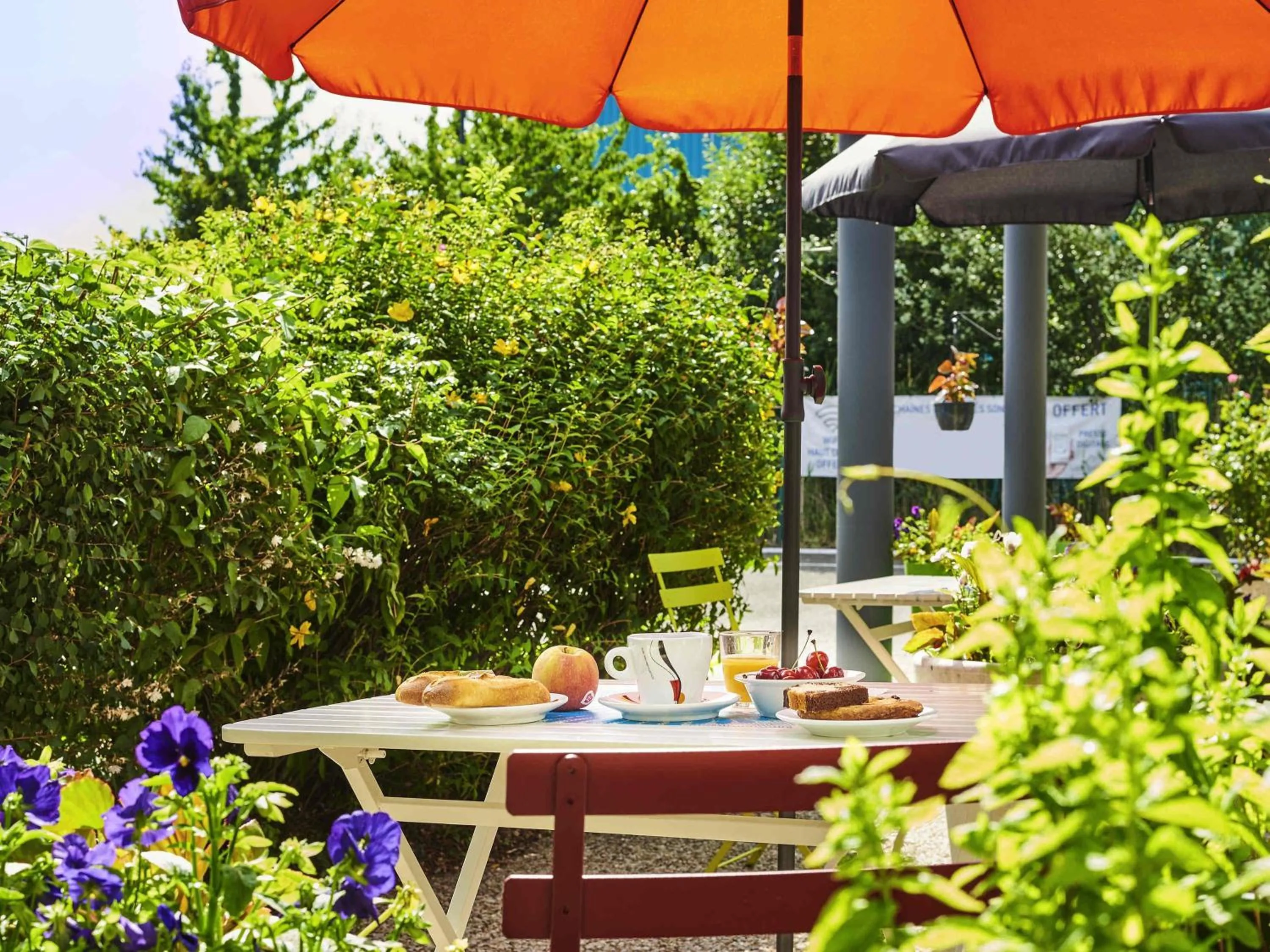 Breakfast in Ibis Budget Versailles Coignieres