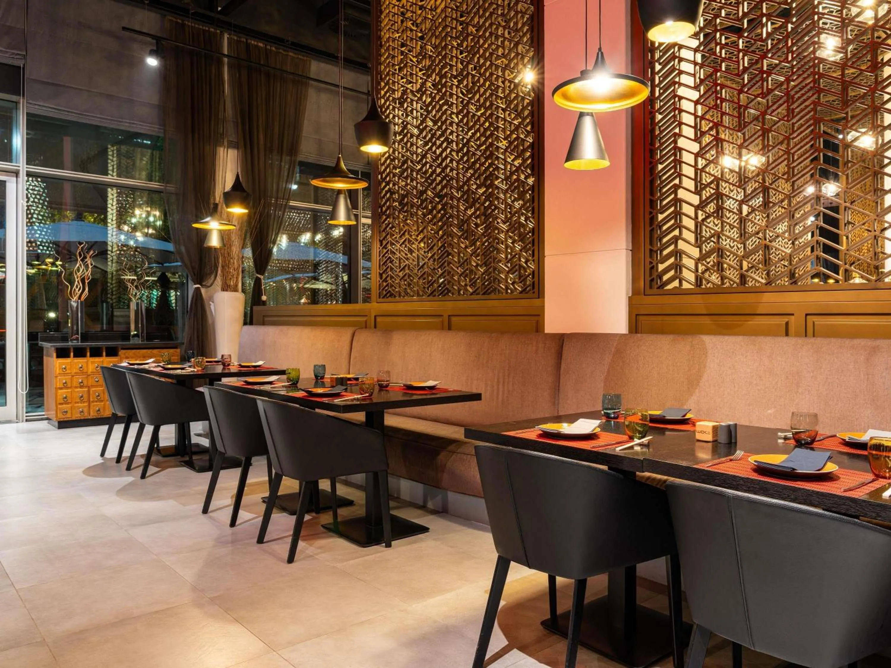 Restaurant/places to eat in ibis Dubai One Central