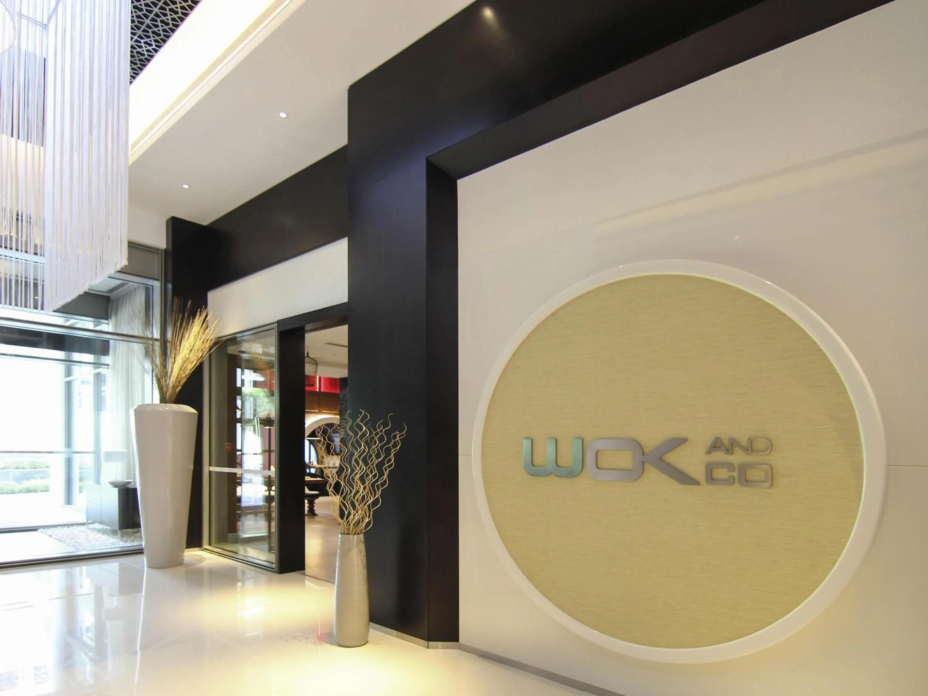 Restaurant/places to eat in ibis Dubai One Central