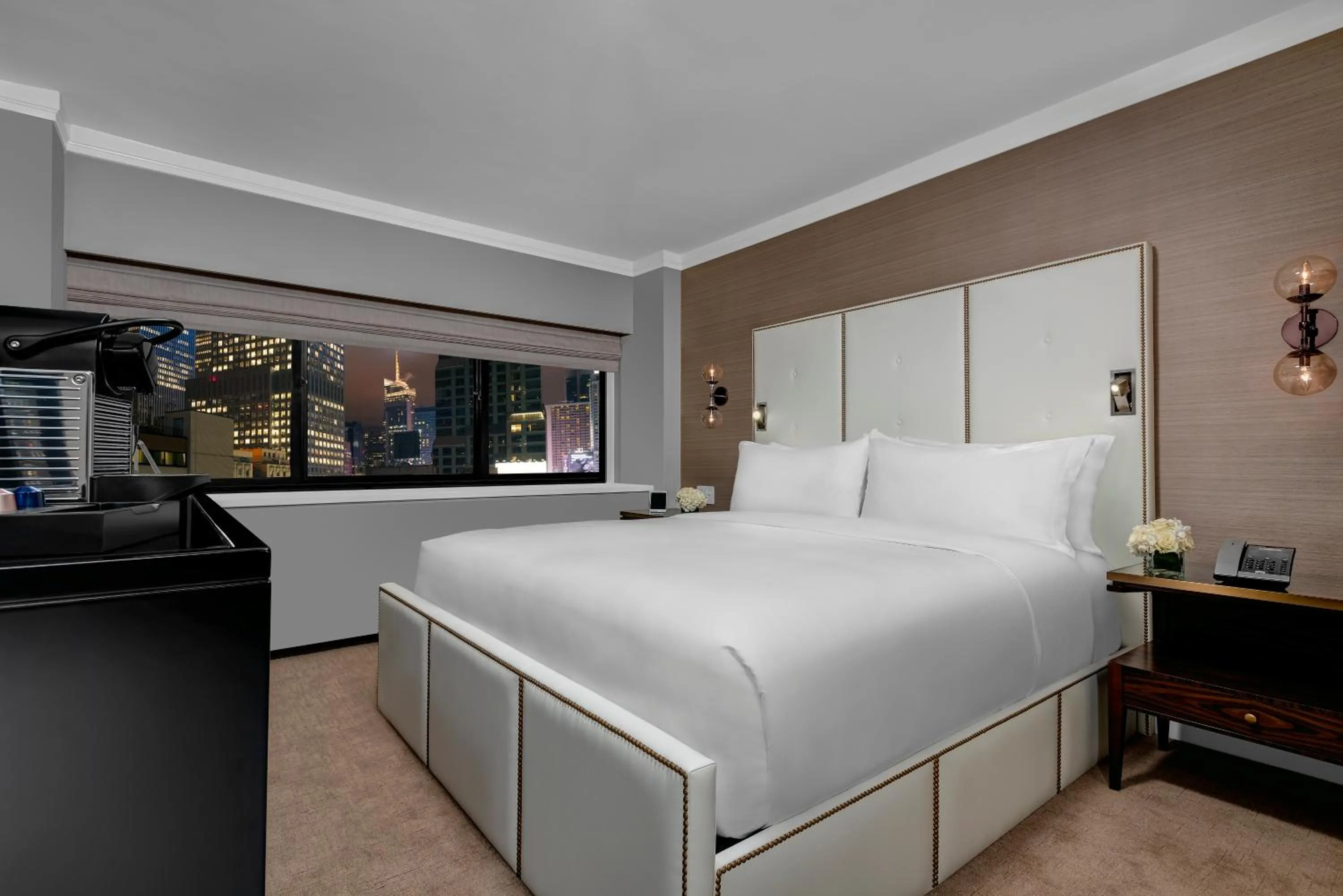 Photo of the whole room in Executive Class at MTS Hotel