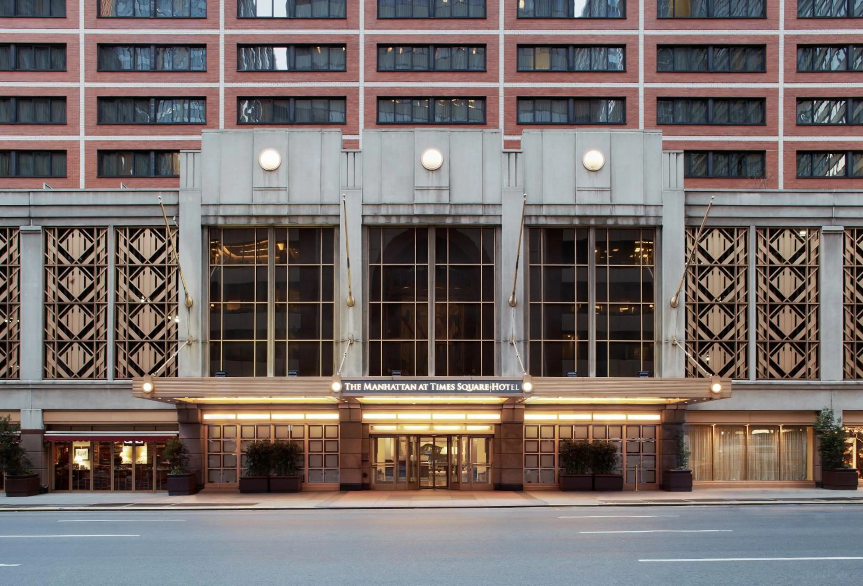 Facade/entrance in Executive Class at MTS Hotel