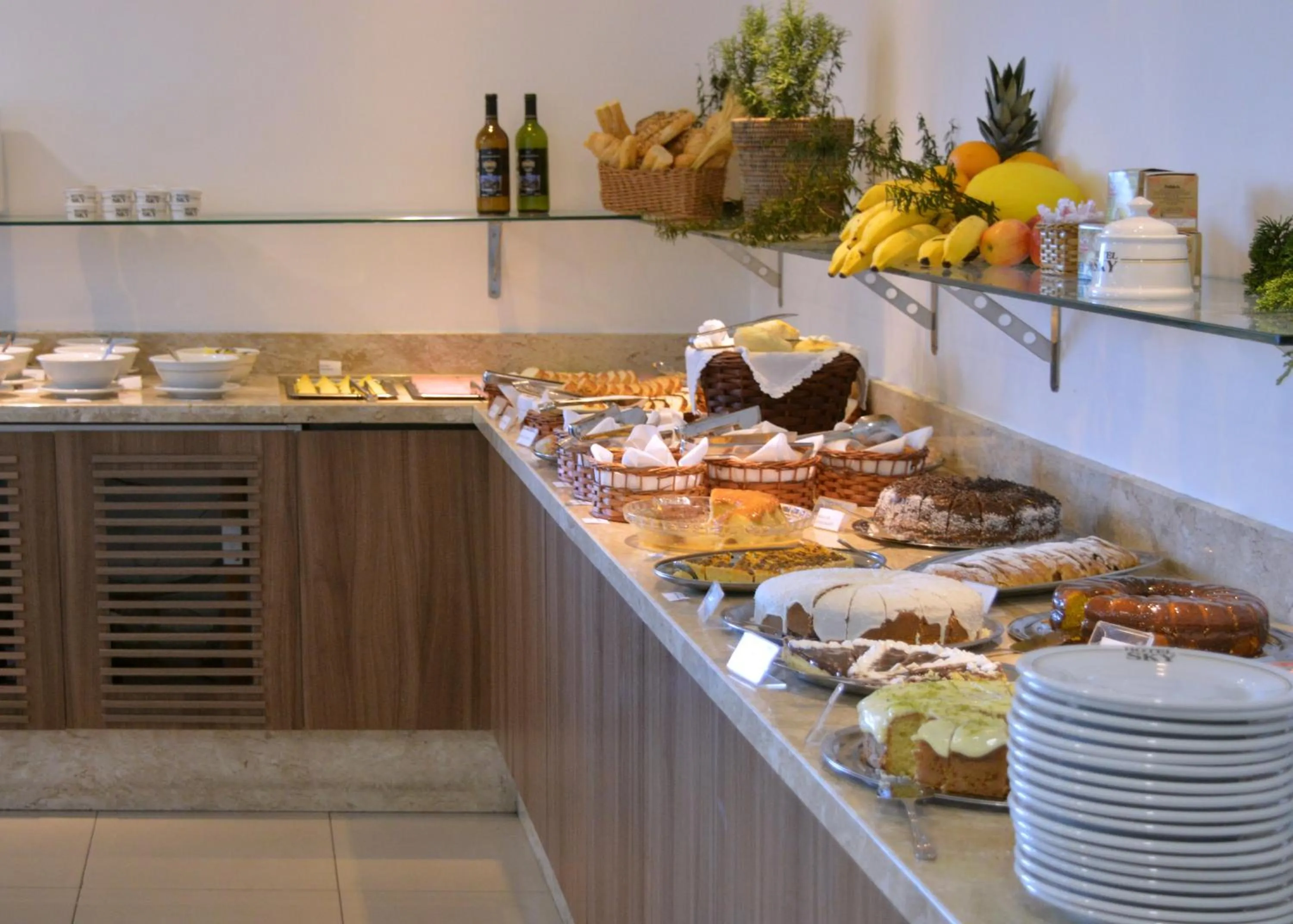 Food and drinks in Sky Premium Hotel Gramado - Ótima Localização