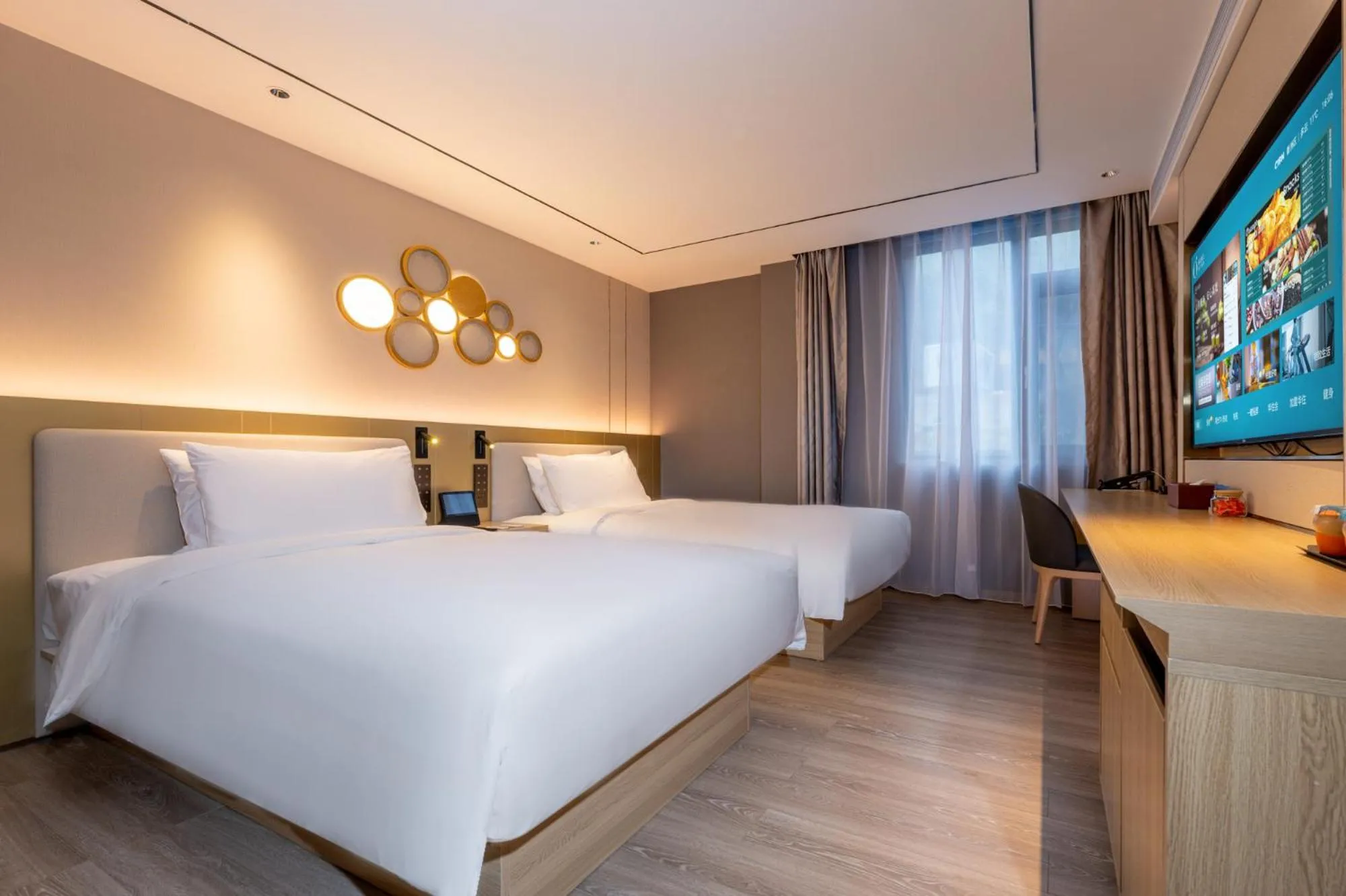 Twin Room in Orange Hotel Zhuhai Hengqin Chimelong