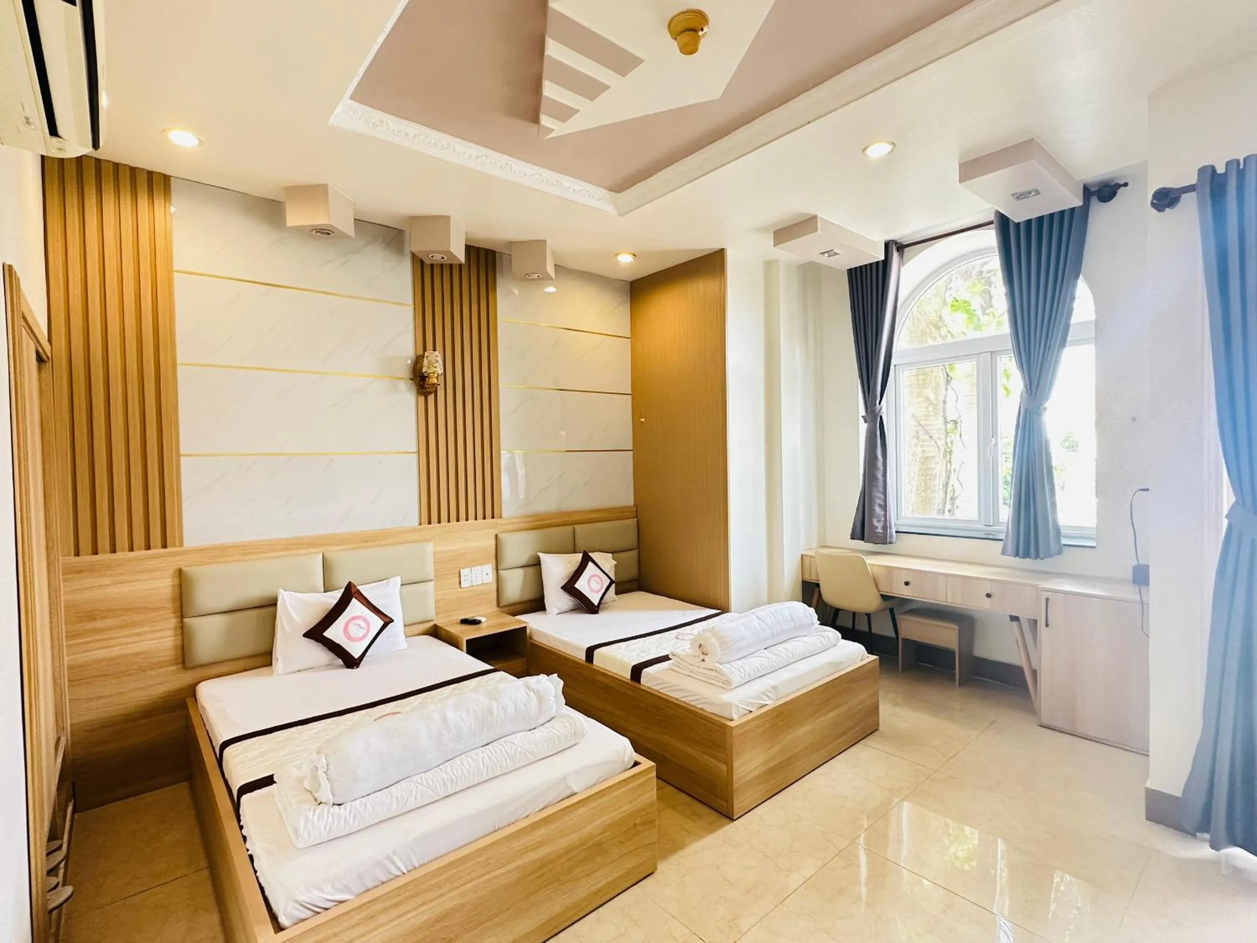 Photo of the whole room, Bed in Phuc Hung Hotel