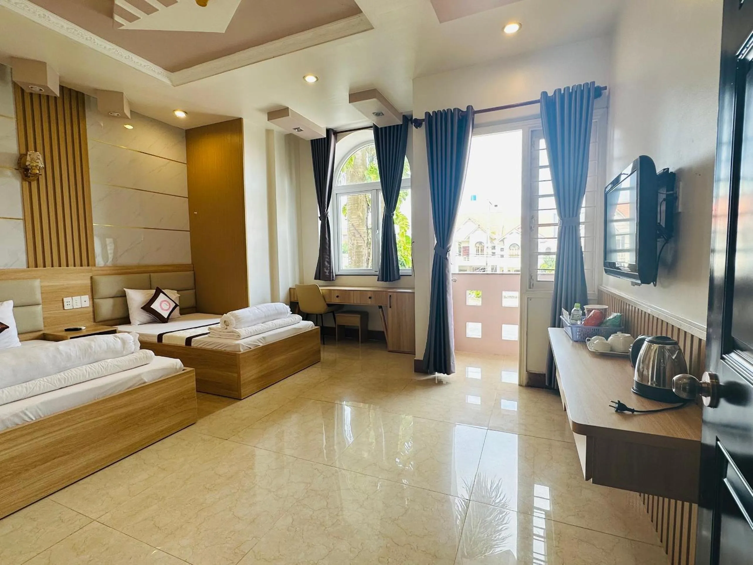 Photo of the whole room, Bed in Phuc Hung Hotel