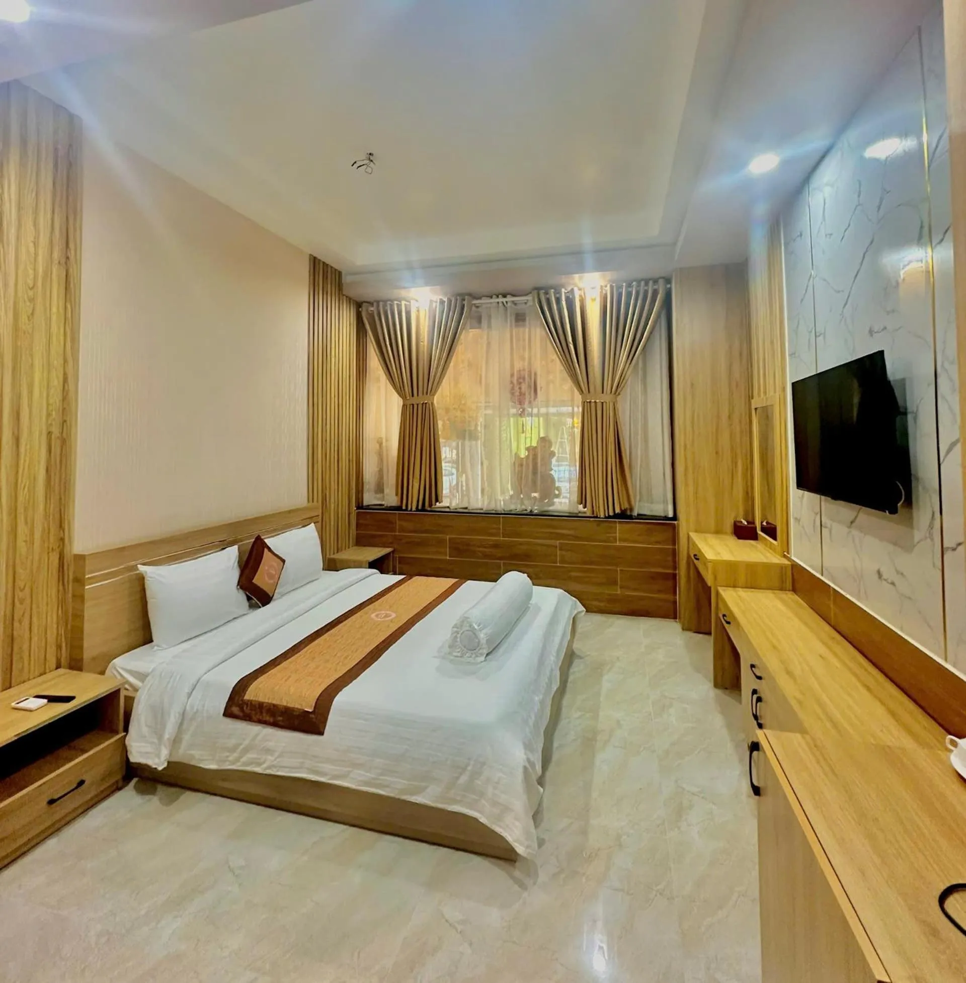 Photo of the whole room, Bed in Phuc Hung 2 Hotel