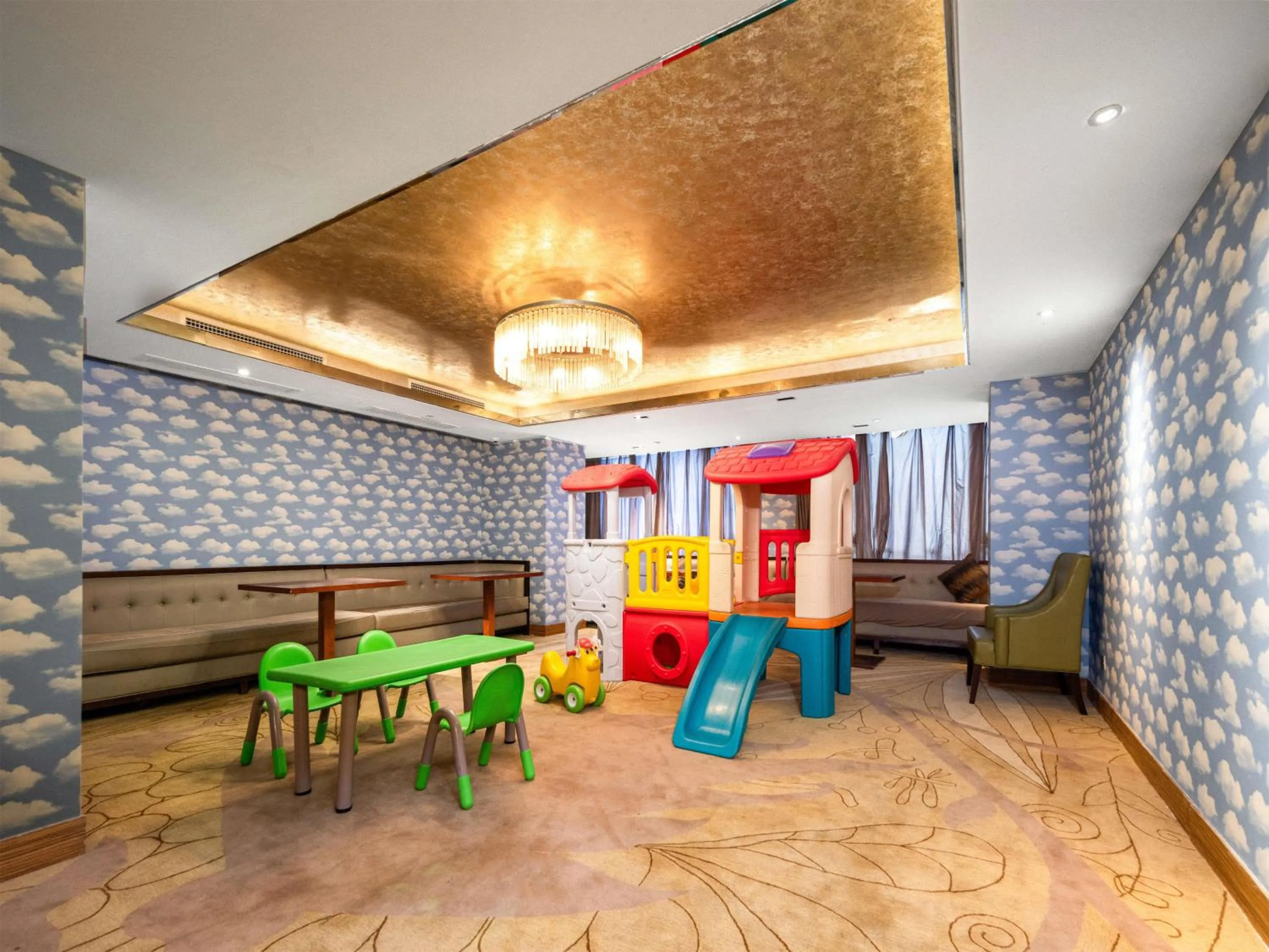 Children play ground in Ramada Plaza By Wyndham Fuzhou South