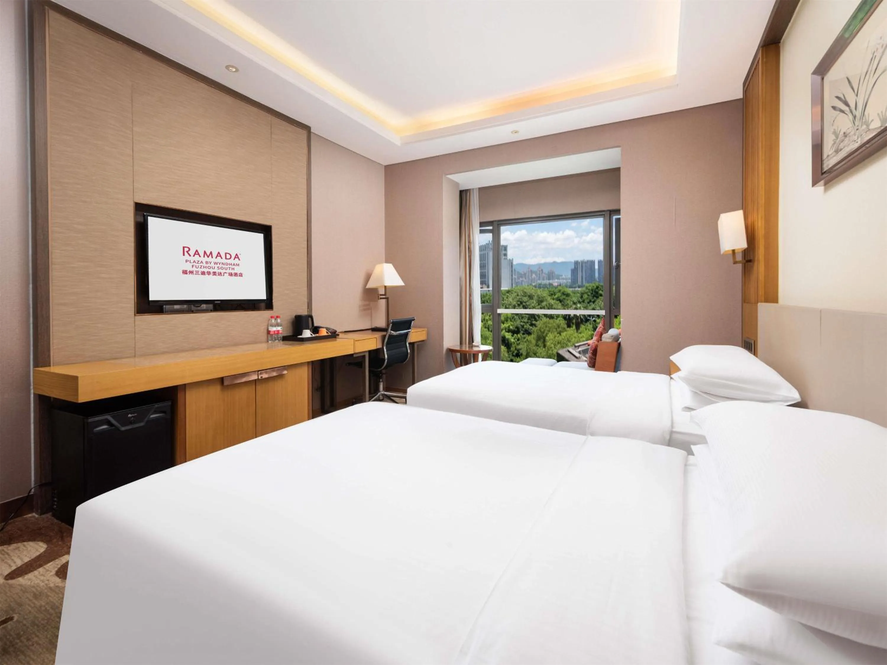 Bed in Ramada Plaza By Wyndham Fuzhou South