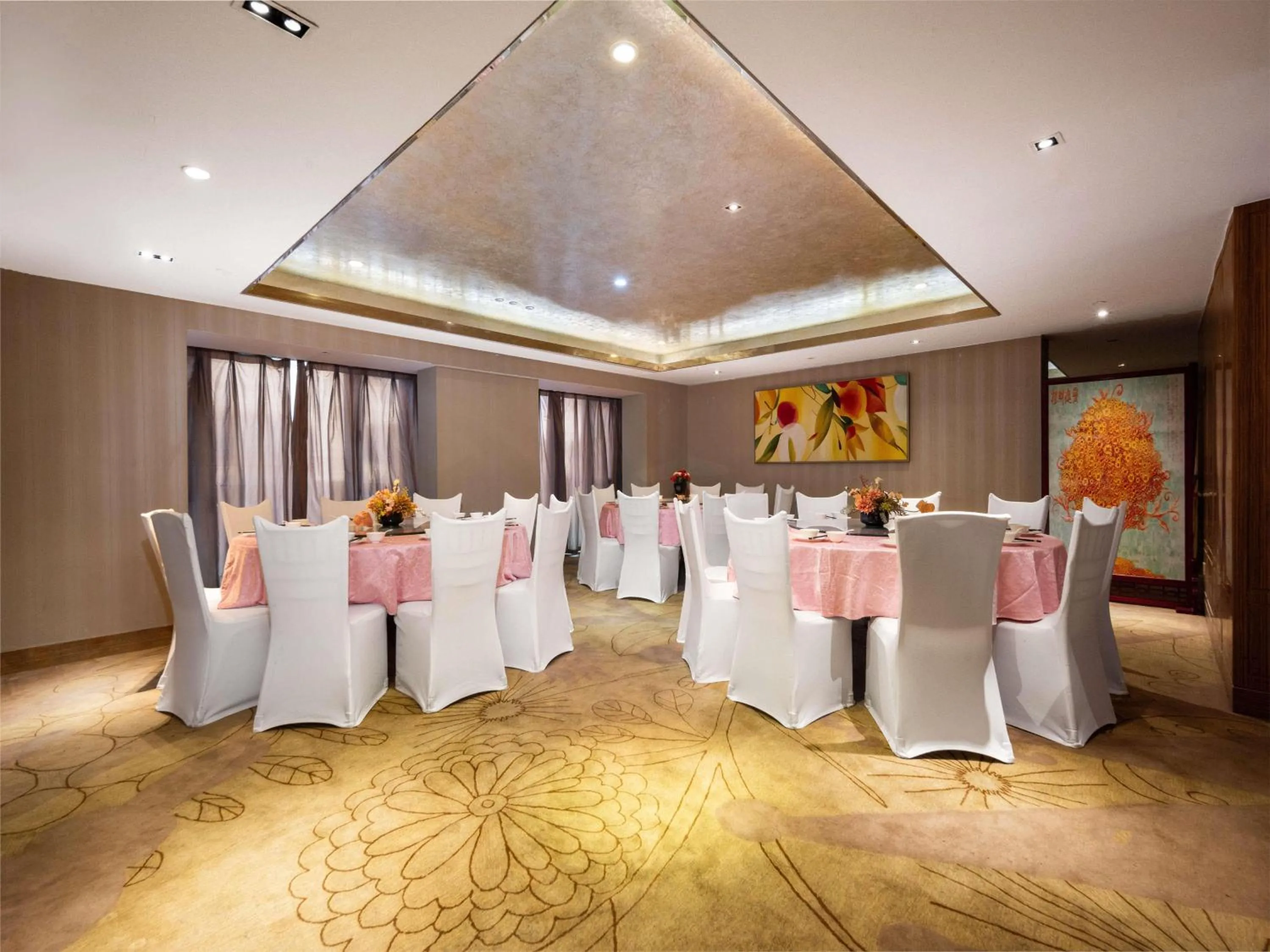 Restaurant/places to eat in Ramada Plaza By Wyndham Fuzhou South