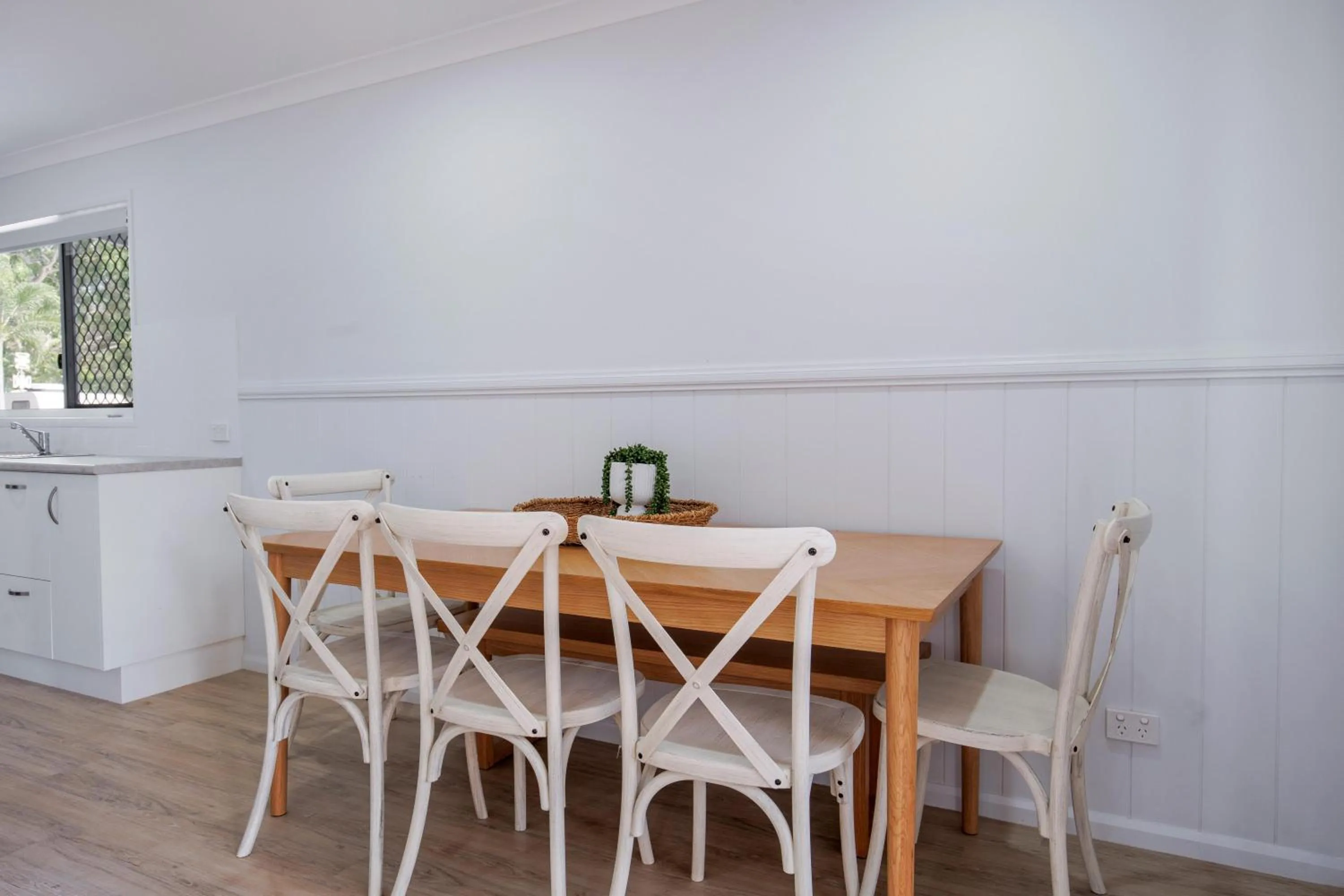 Dining area in Ingenia Holidays Townsville