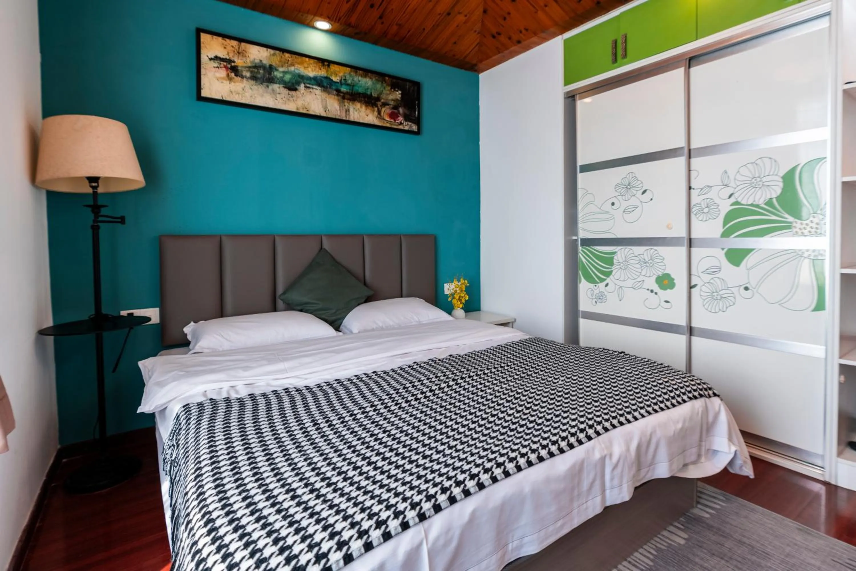 Bed in Guangzhou Xingke Apartment