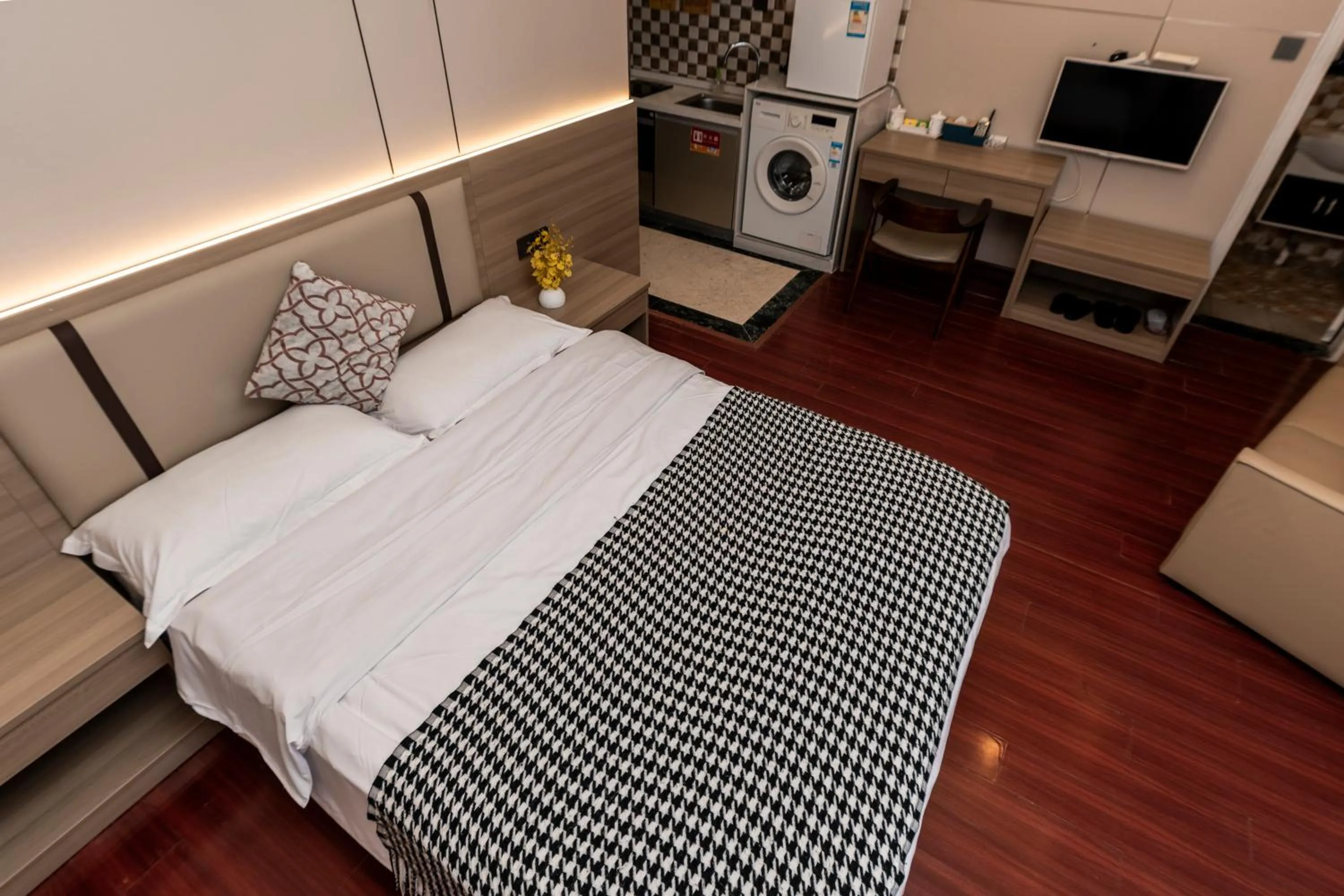 Bed in Guangzhou Xingke Apartment