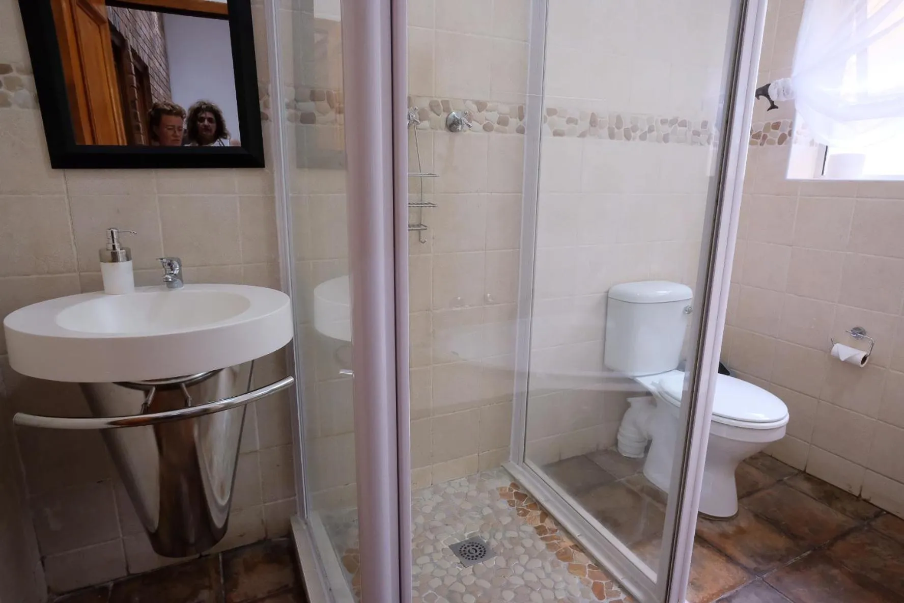 Shower in Ingwenya Lodge