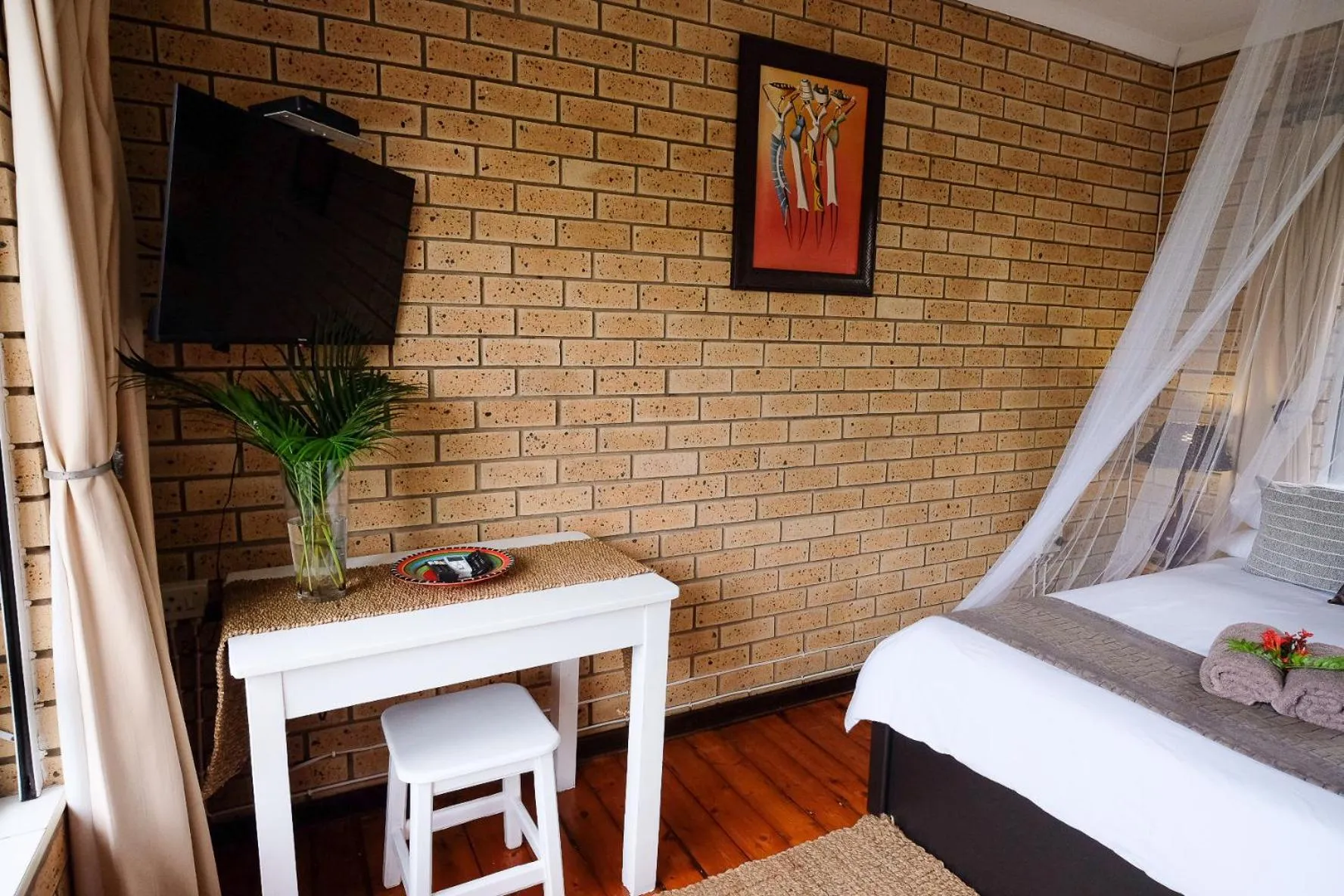 Bed in Ingwenya Lodge