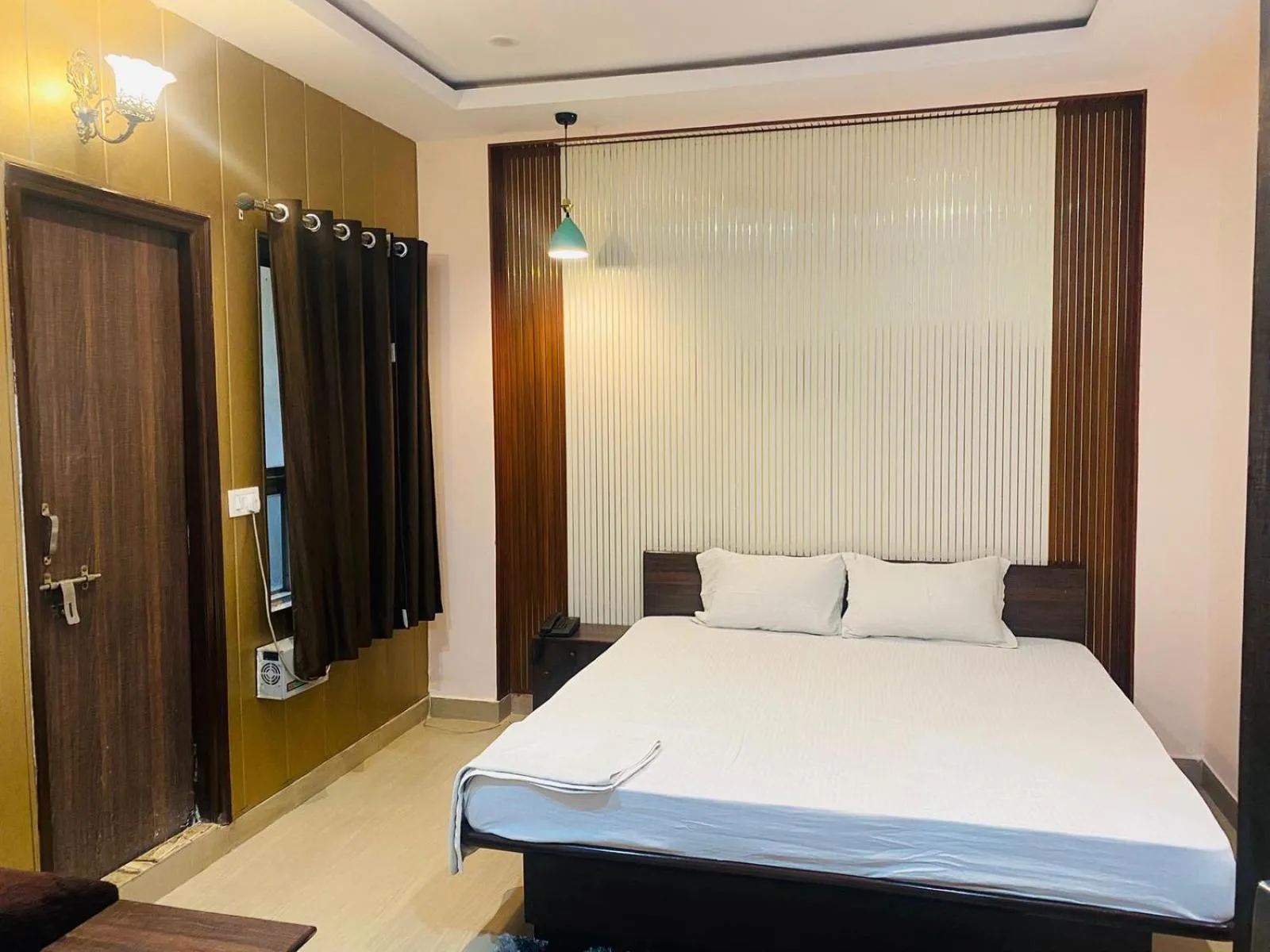 Arvi Paying Guest House