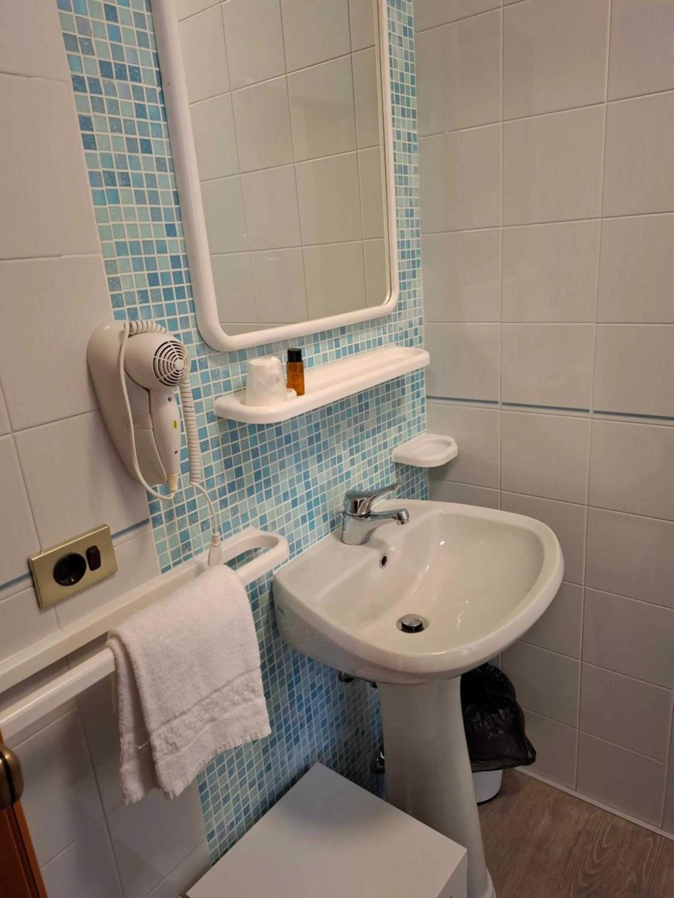 Toilet in Garni Onda