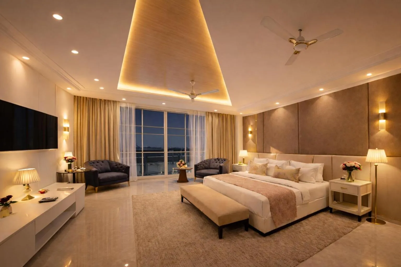 Photo of the whole room in Hotel Aroma Suites Delhi Airport
