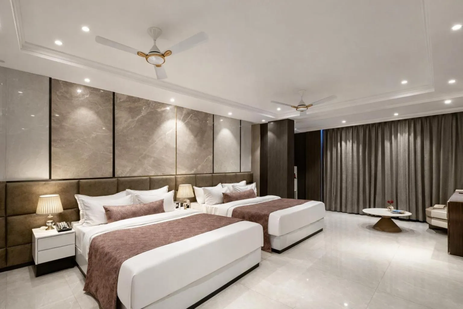 Hotel Aroma Suites Delhi Airport